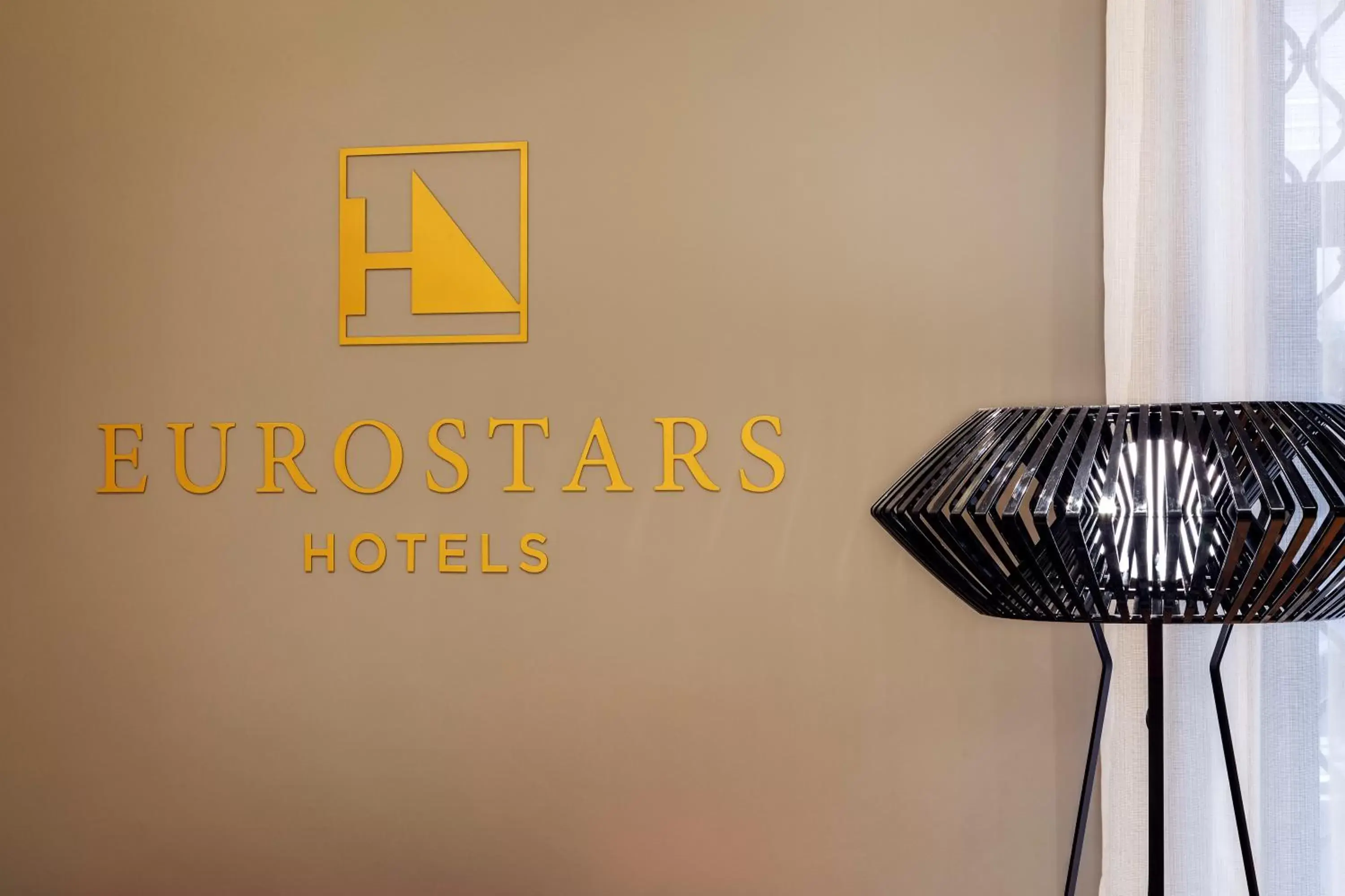 Lobby or reception, Property Logo/Sign in Eurostars Azahar