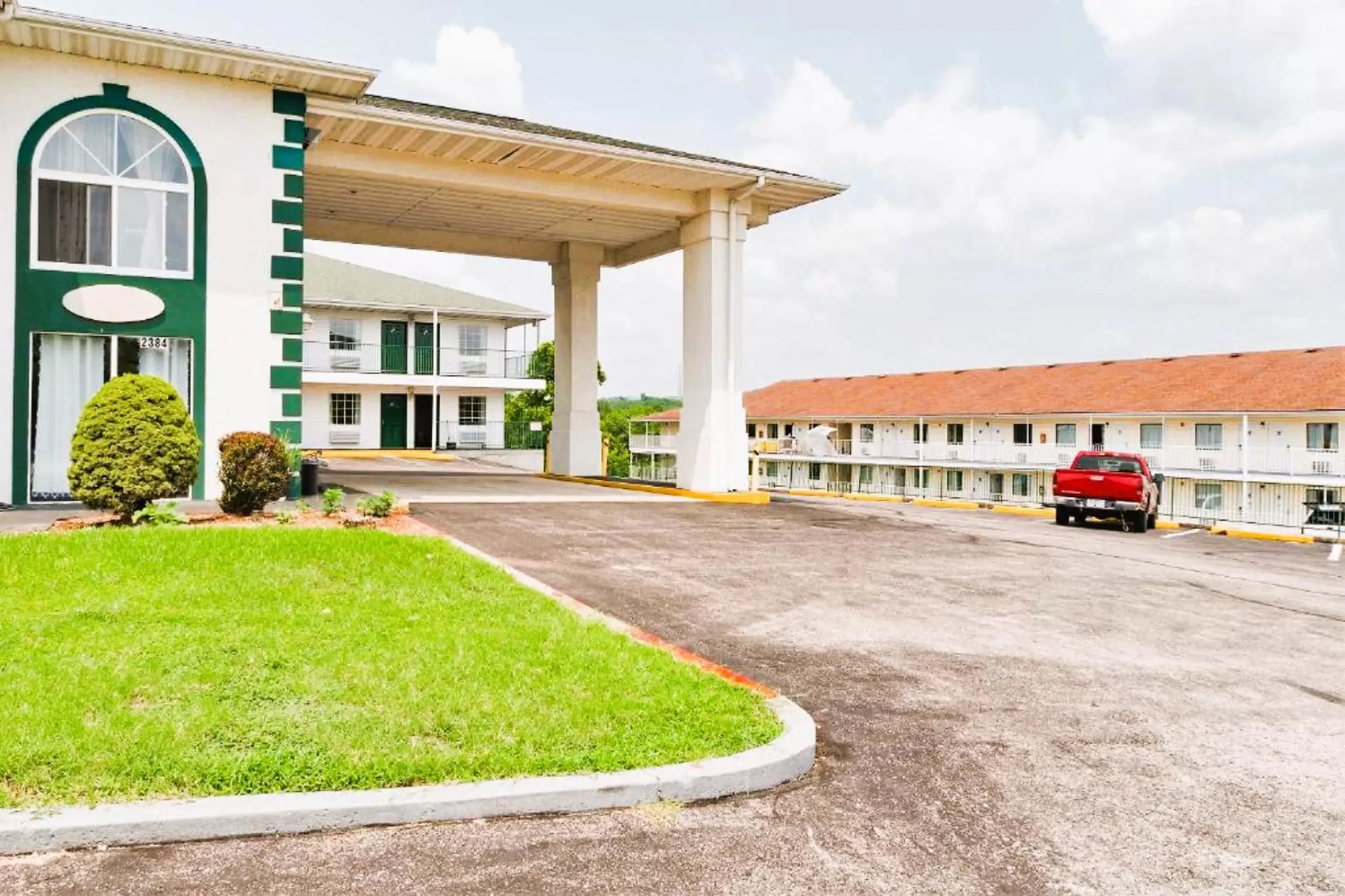 Facade/entrance, Property Building in Capital O - Classic Motor Inn Branson