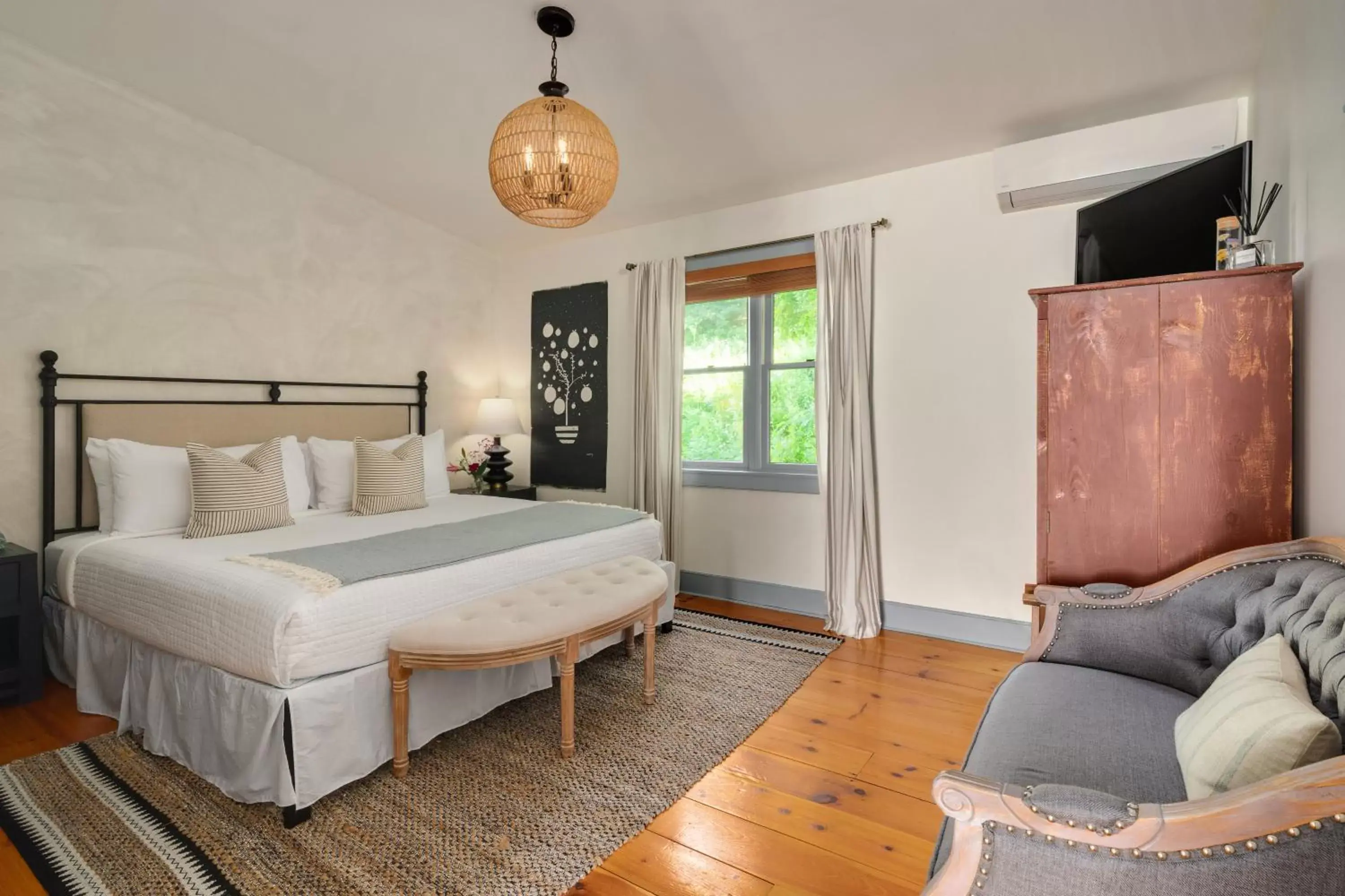 Bedroom, Bed in Inn at Silver Maple Farm