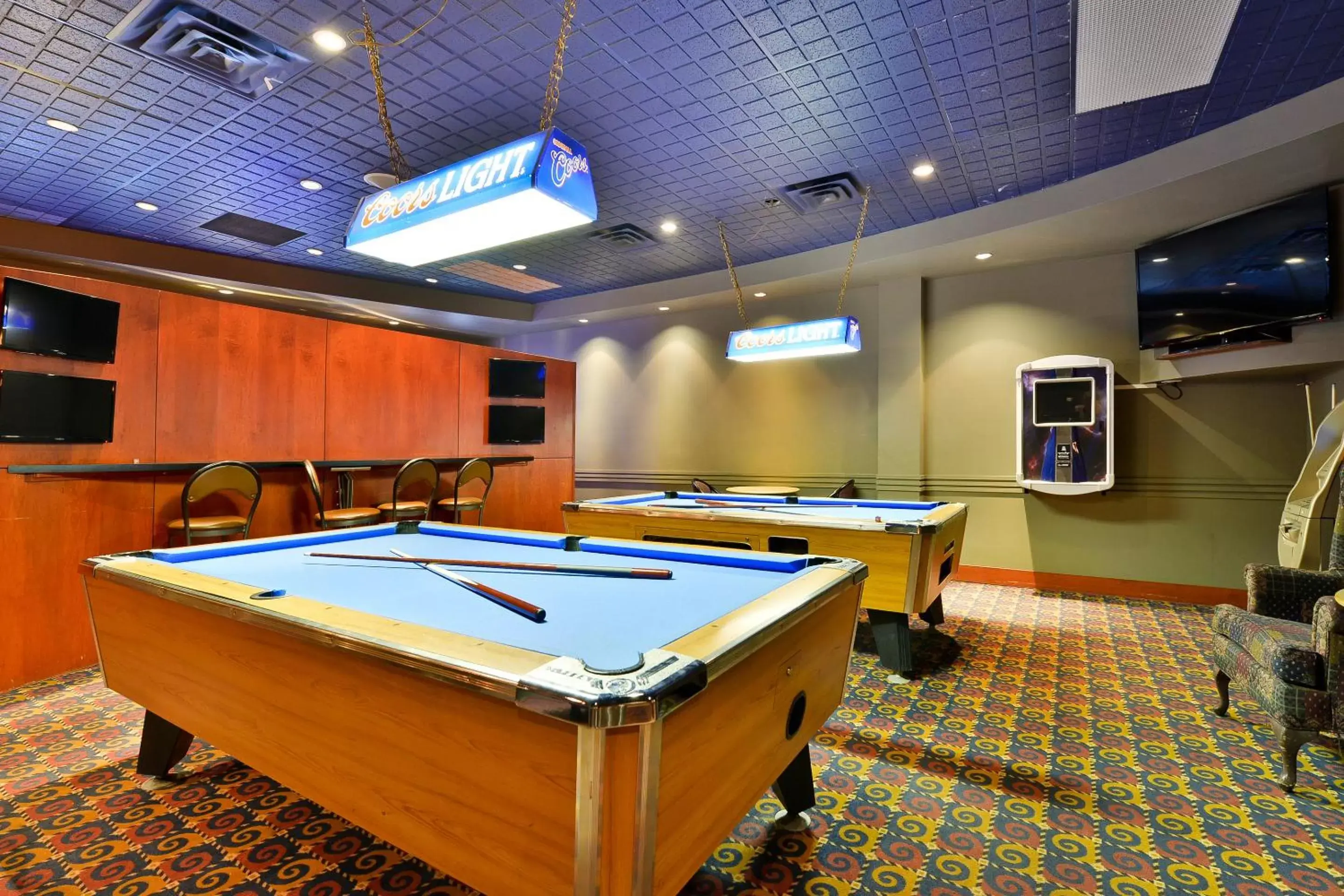 Billiard, Billiards in Radisson Hotel & Suites Red Deer
