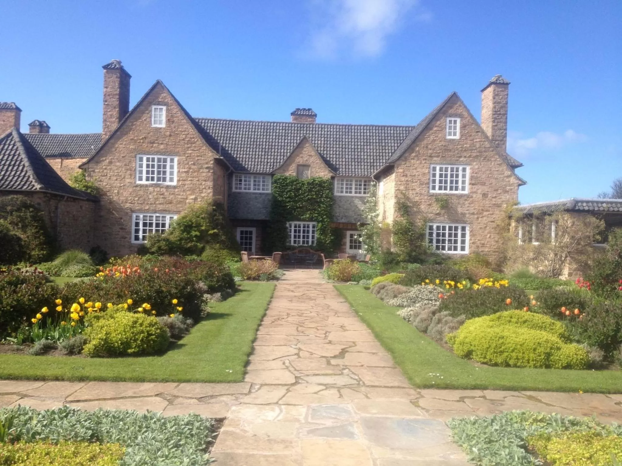 Facade/entrance in Greywalls Hotel & Chez Roux