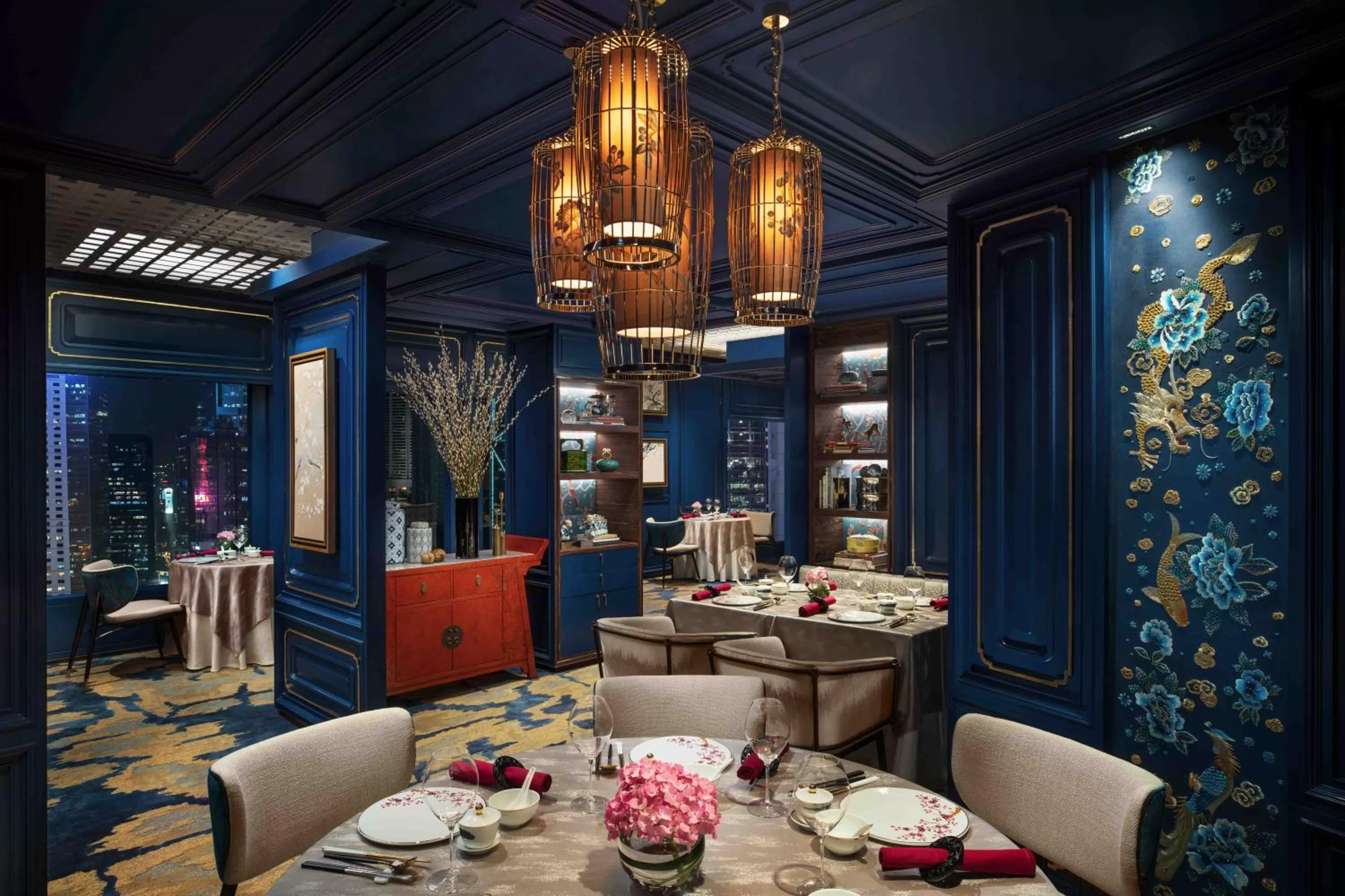 Restaurant/places to eat in Mandarin Oriental, Hong Kong