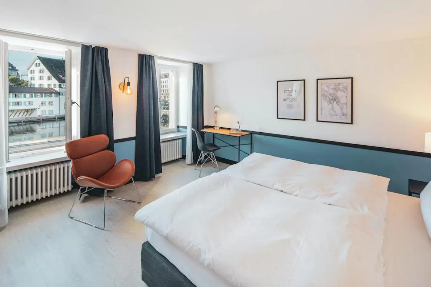 Photo of the whole room, Bed in Pop Up Hotel Krone Zürich