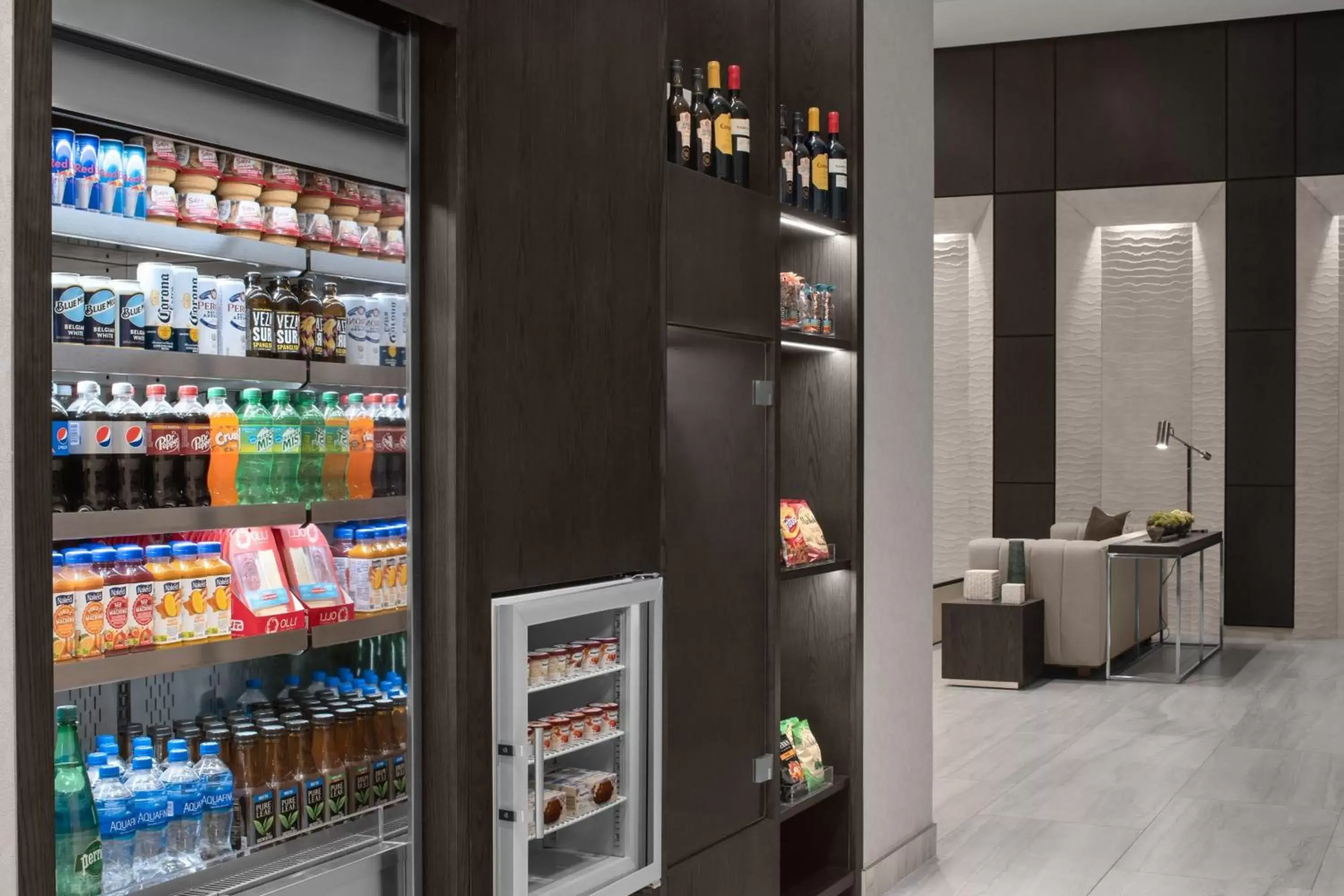 Other, Supermarket/Shops in AC Hotel by Marriott Miami Dadeland