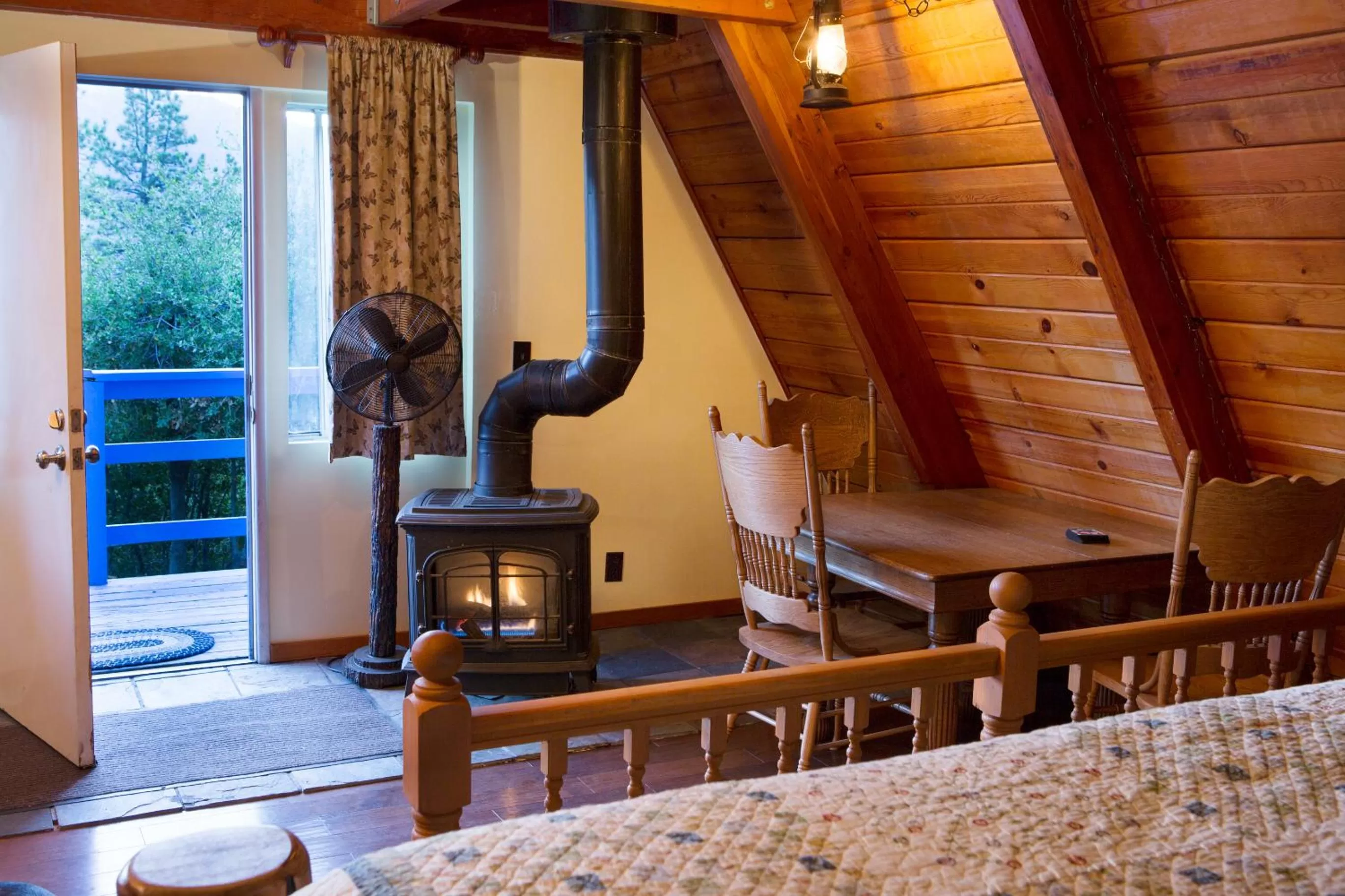 Hicksville Pines Chalets & Motel