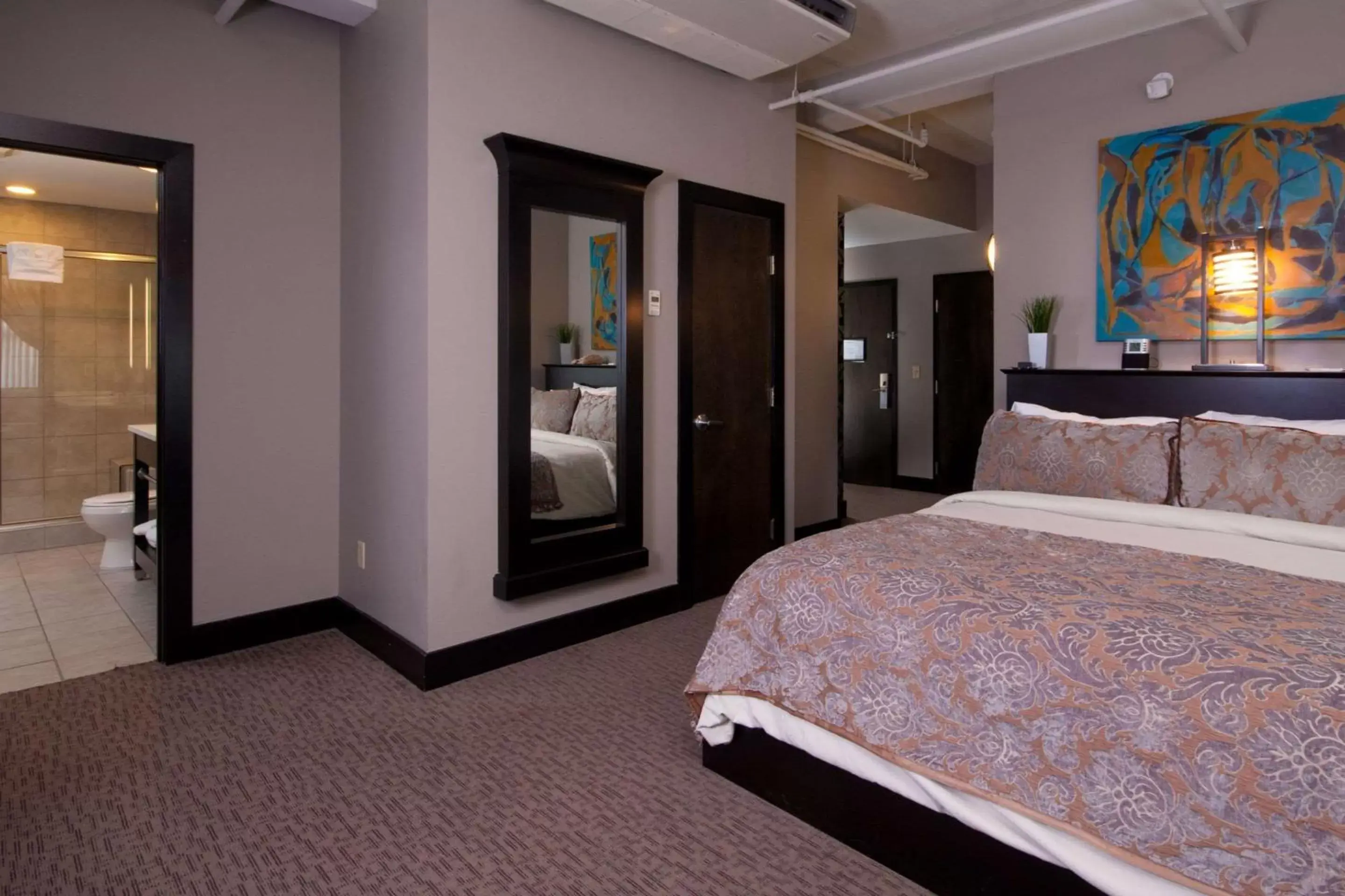 Photo of the whole room, Bed in The Giacomo, Ascend Hotel Collection