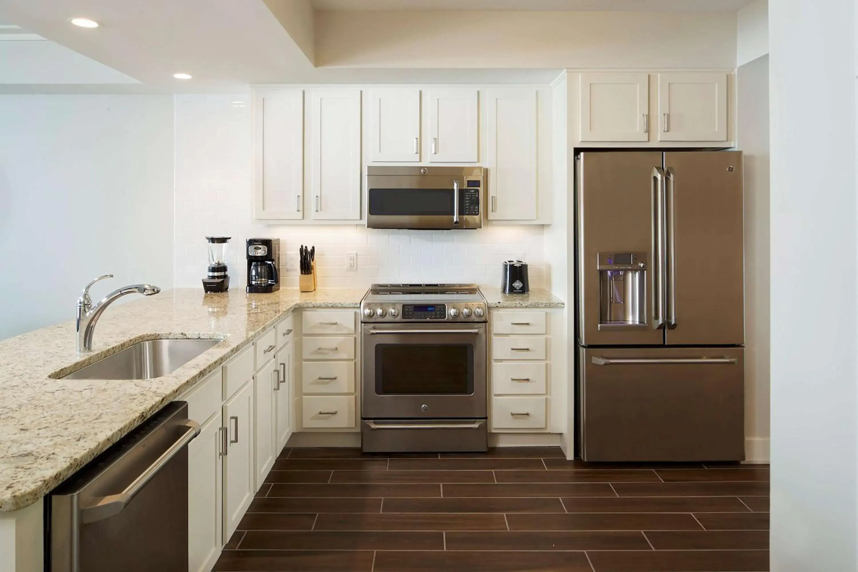 Premier Two-Bedroom Suite with Sofa Bed and Ocean Front in Hilton Grand Vacations Club Ocean Oak Resort Hilton Head Premier Two-Bedroom Suite with Sofa Bed and Ocean Front in Hilton Grand Vacations Club Ocean Oak Resort Hilton Head