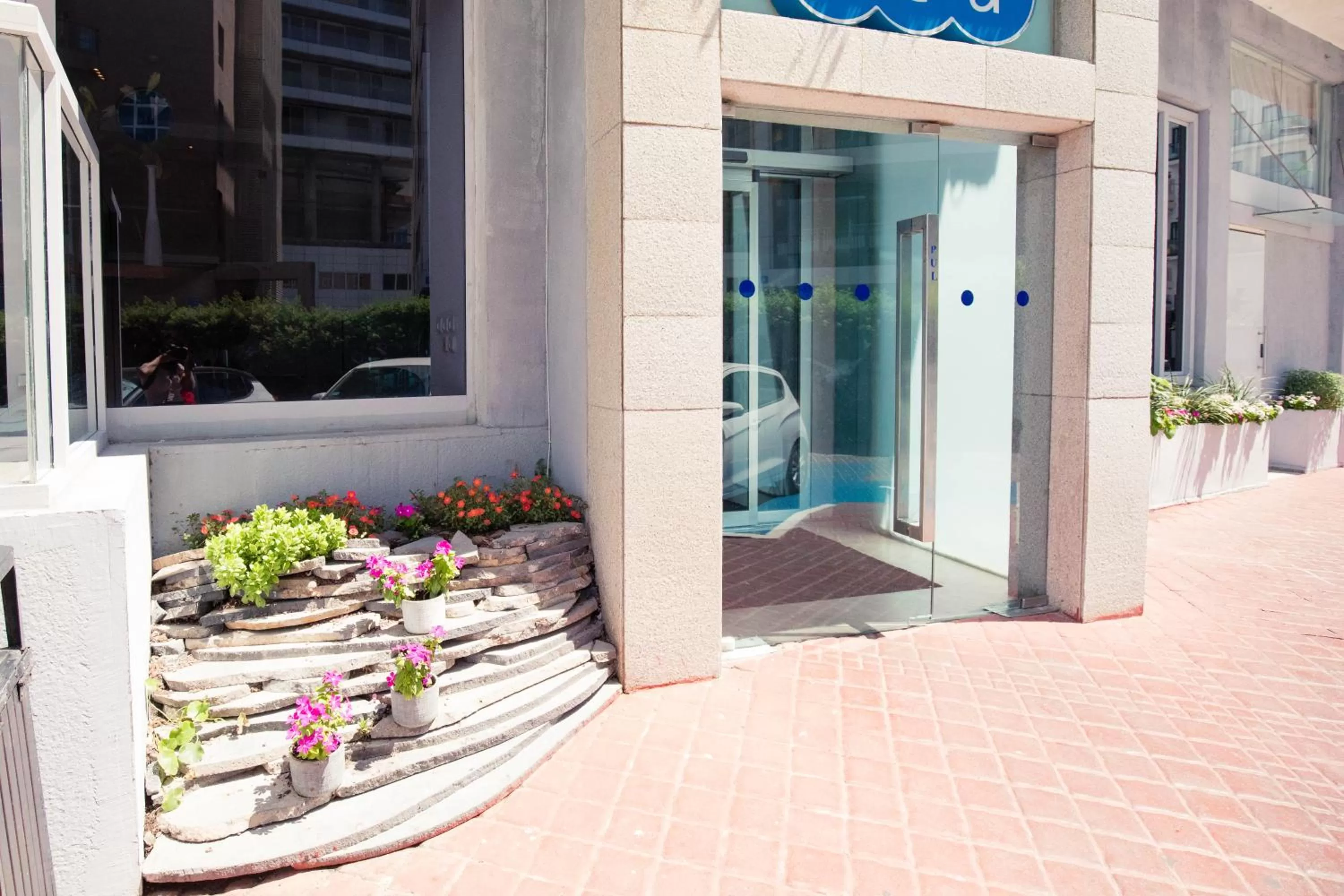 Sea view apartment suite