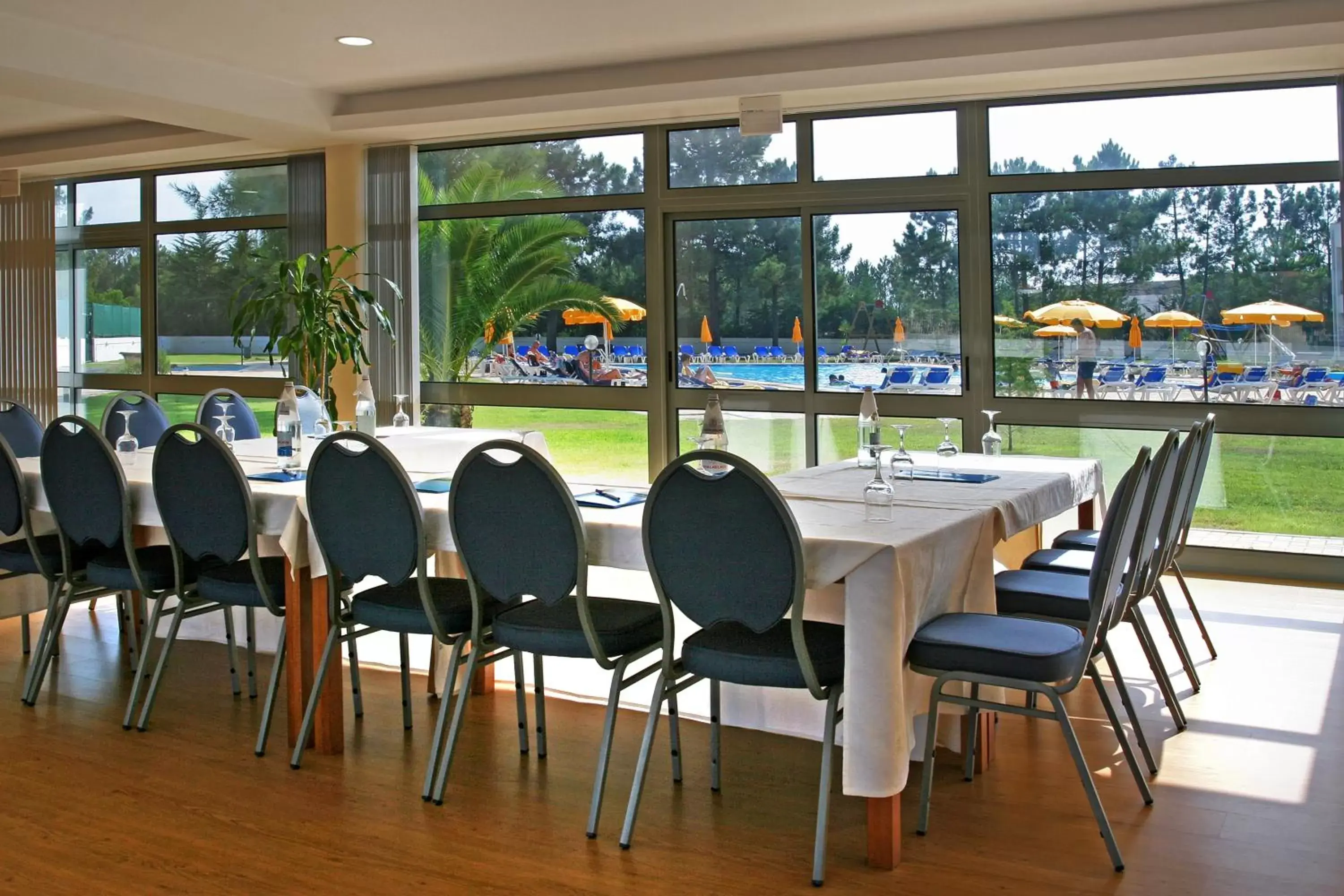 Business facilities, Restaurant/Places to Eat in VILA PARK Nature & Business Hotel