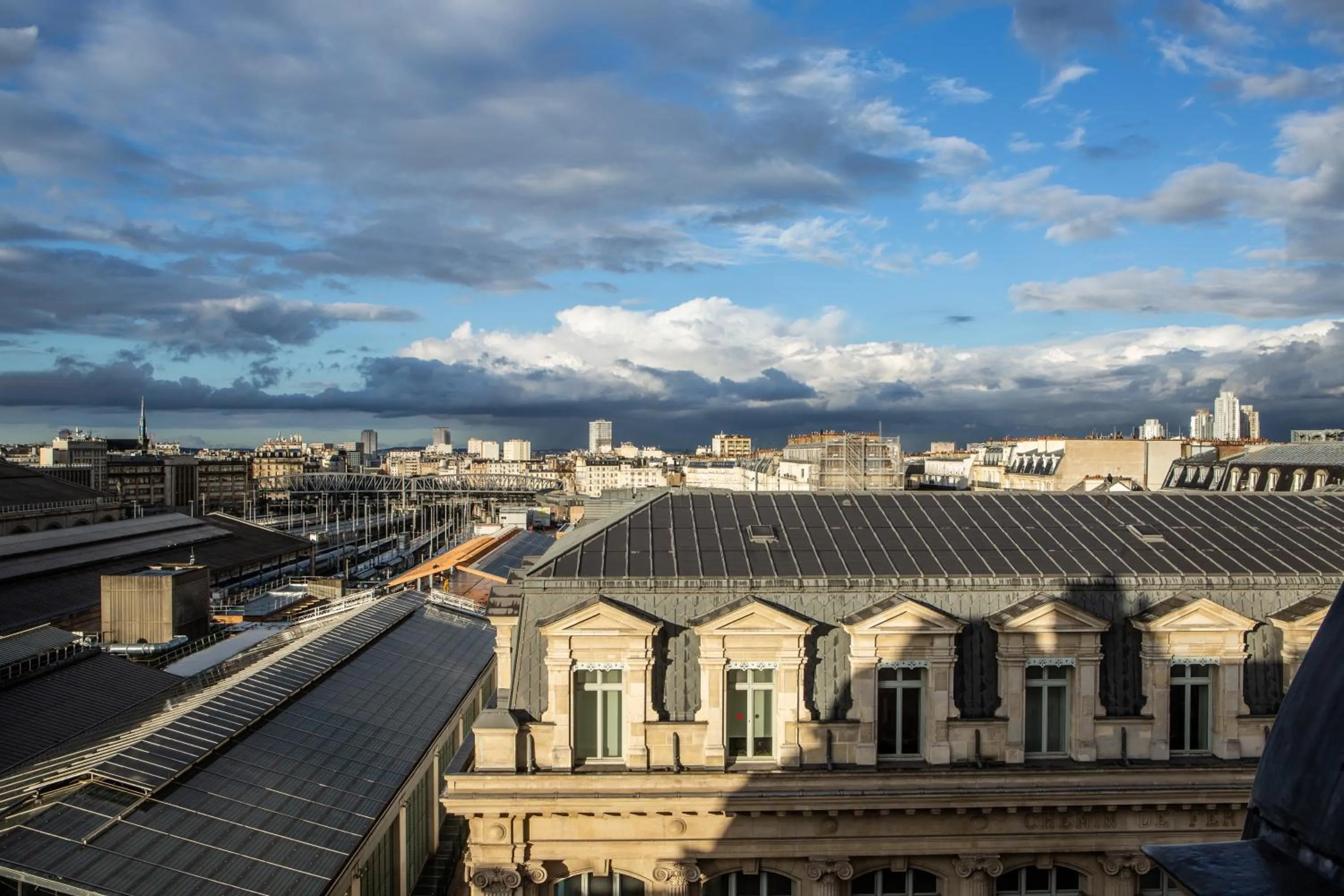 City view in ibis Styles Paris Gare du Nord TGV