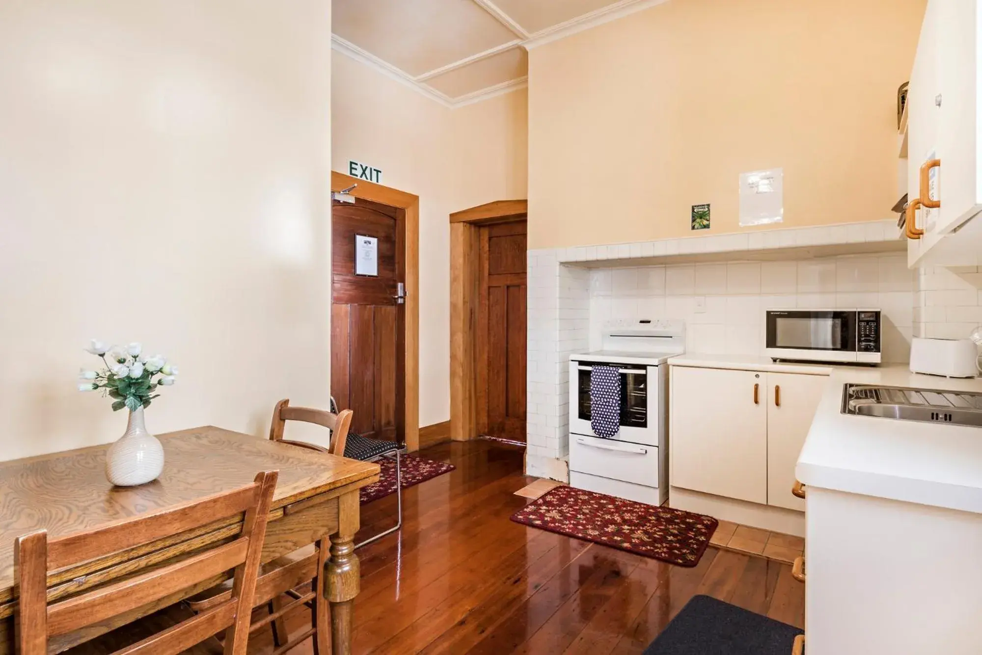 Communal kitchen, Kitchen/Kitchenette in Halswell Lodge