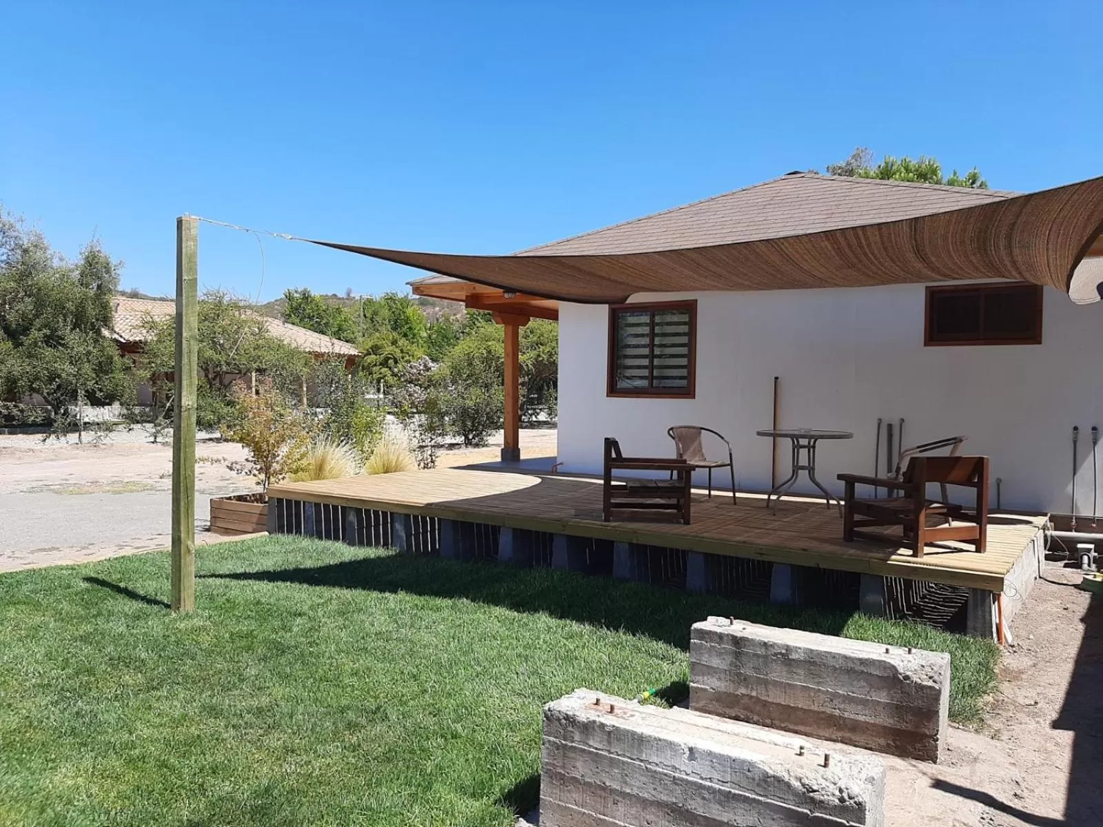 Swimming Pool in Calfu Lodge
