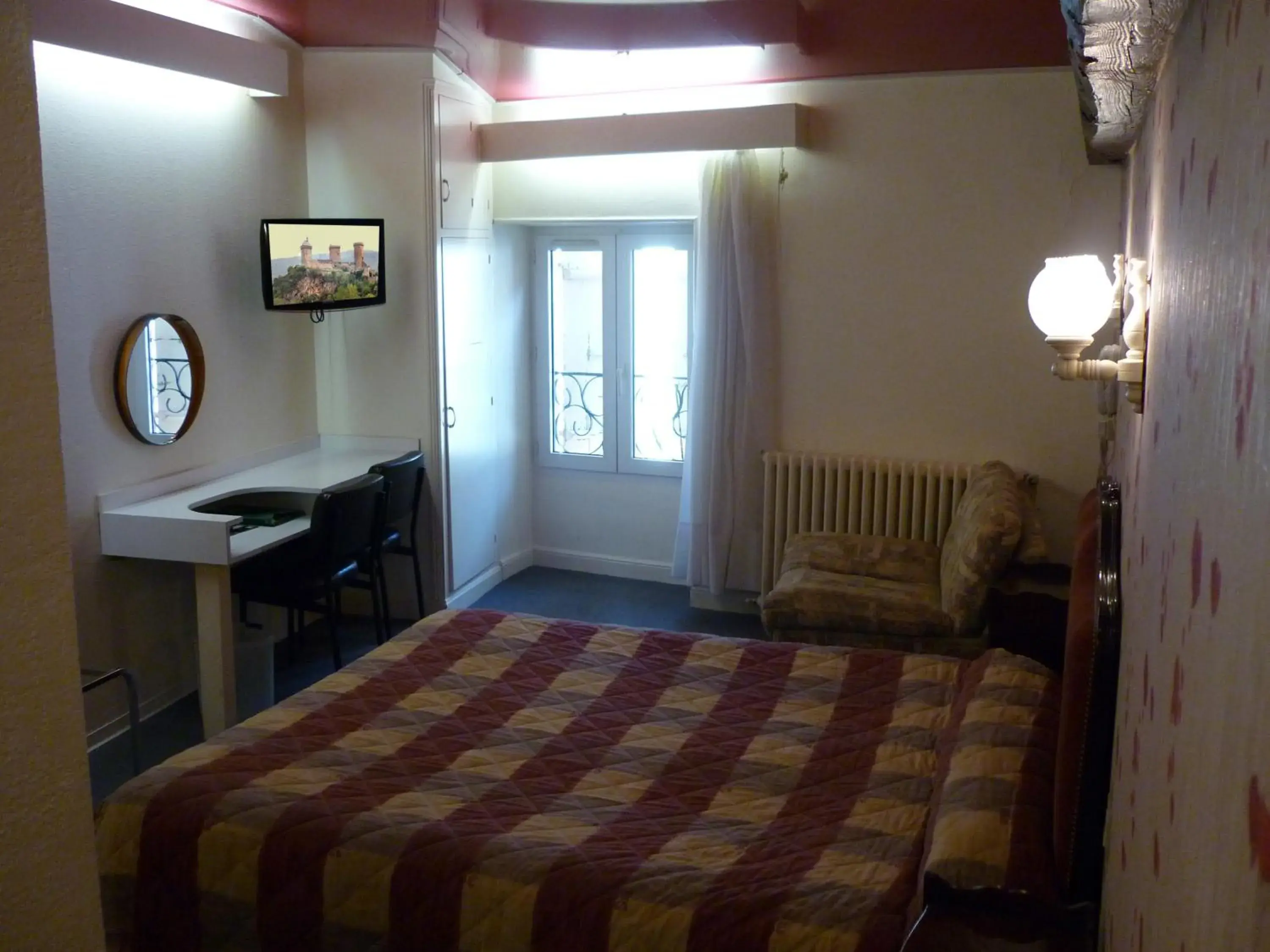 Photo of the whole room, Bed in Hôtel Le Lons