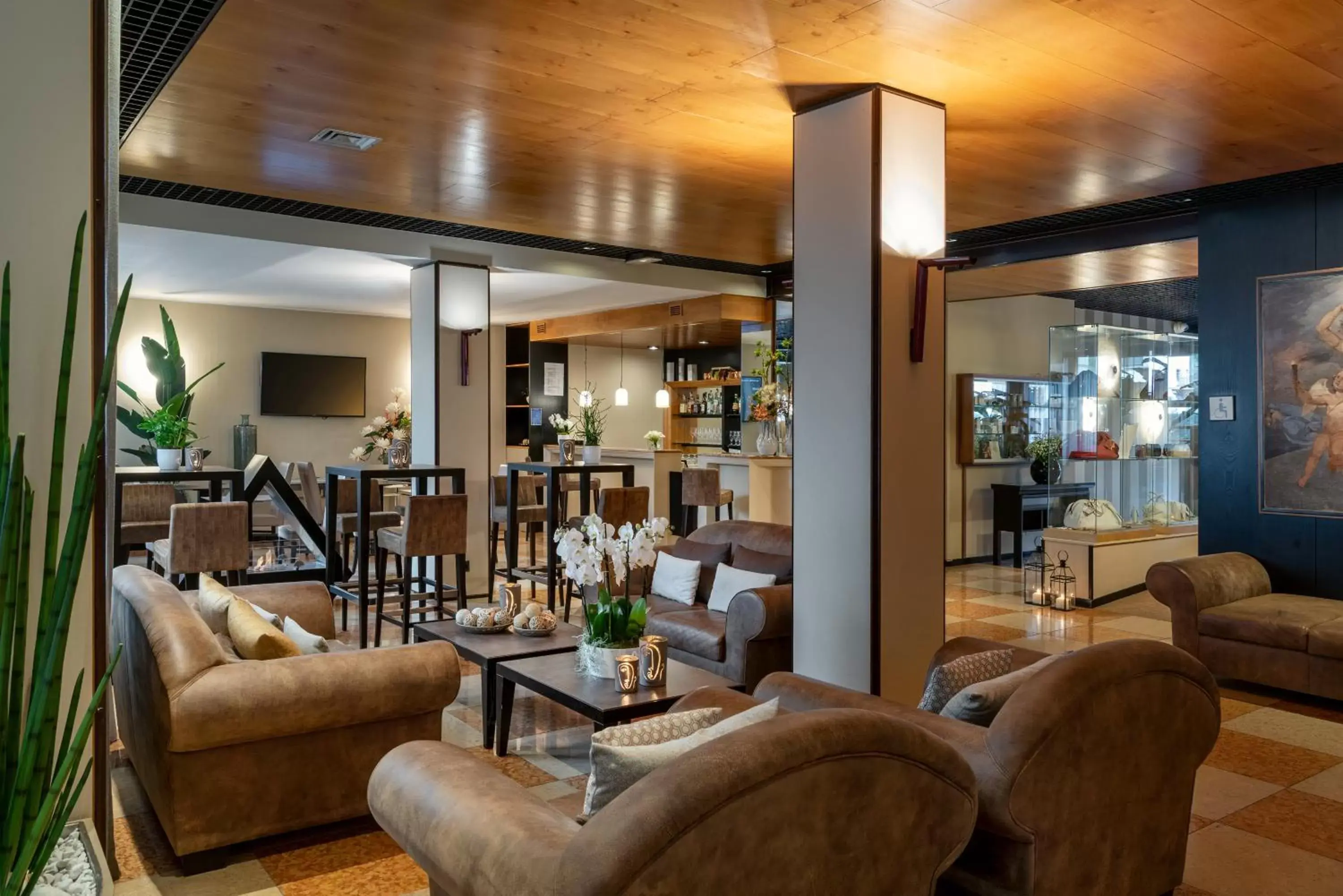 Lobby or reception in Hotel Leopardi Lobby or reception in Hotel Leopardi