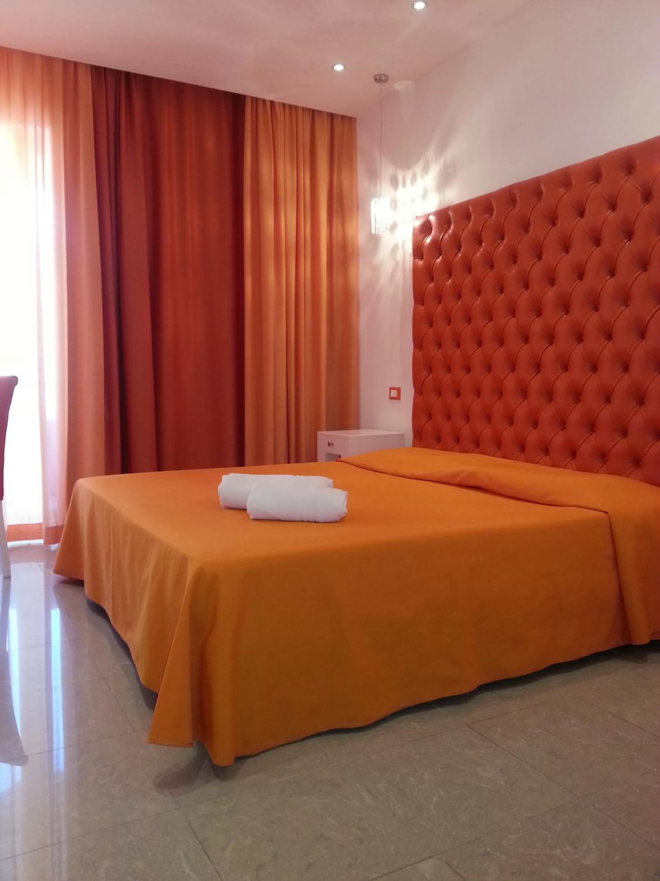 Bed in Platani Hotel