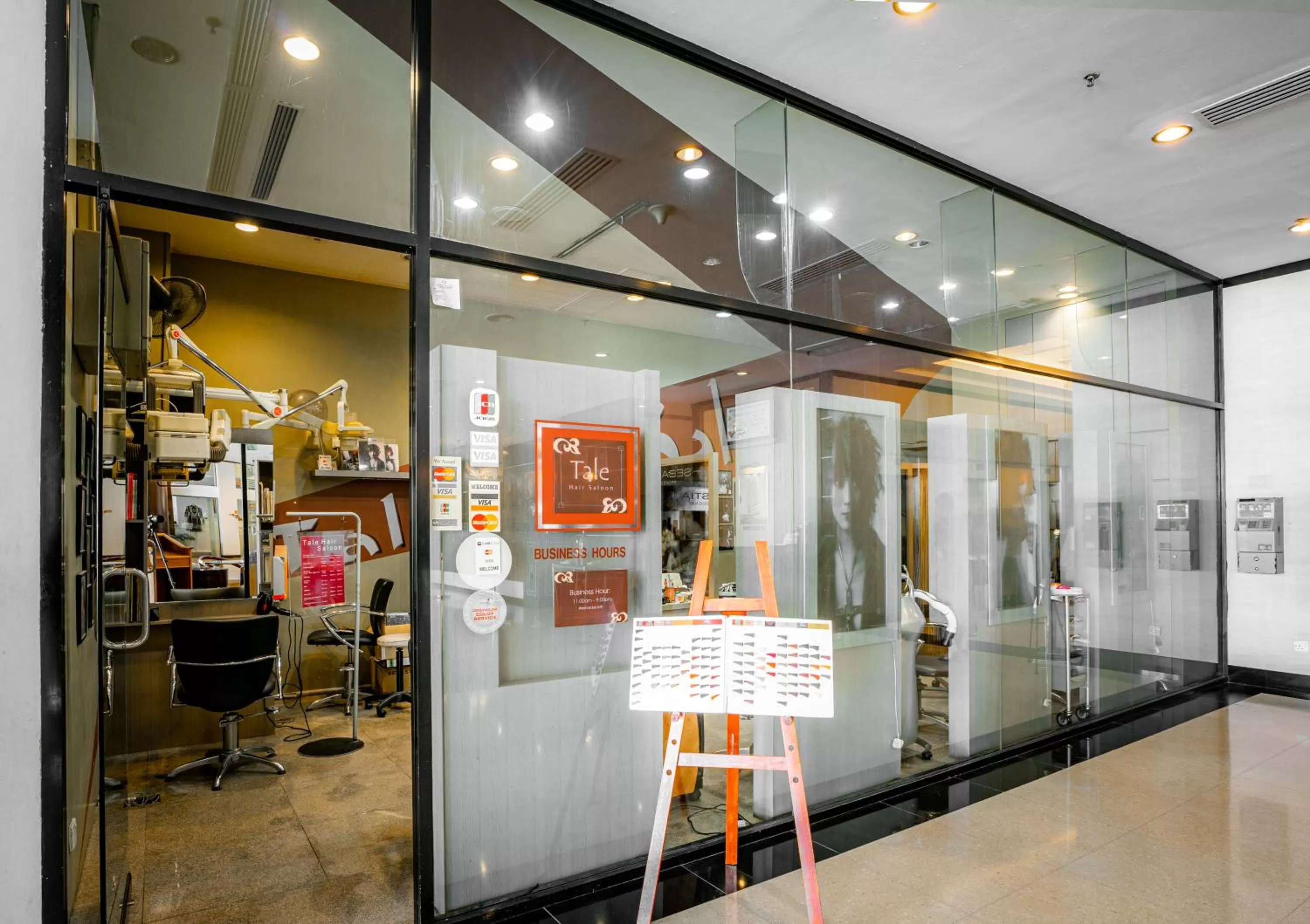 Crystal Crown Hotel JB