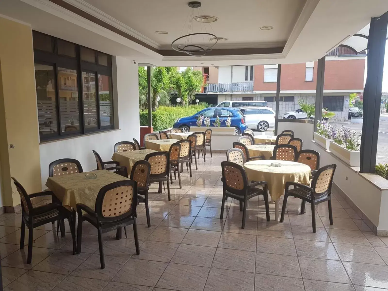 Patio, Restaurant/Places to Eat in Hotel Residence Memmina