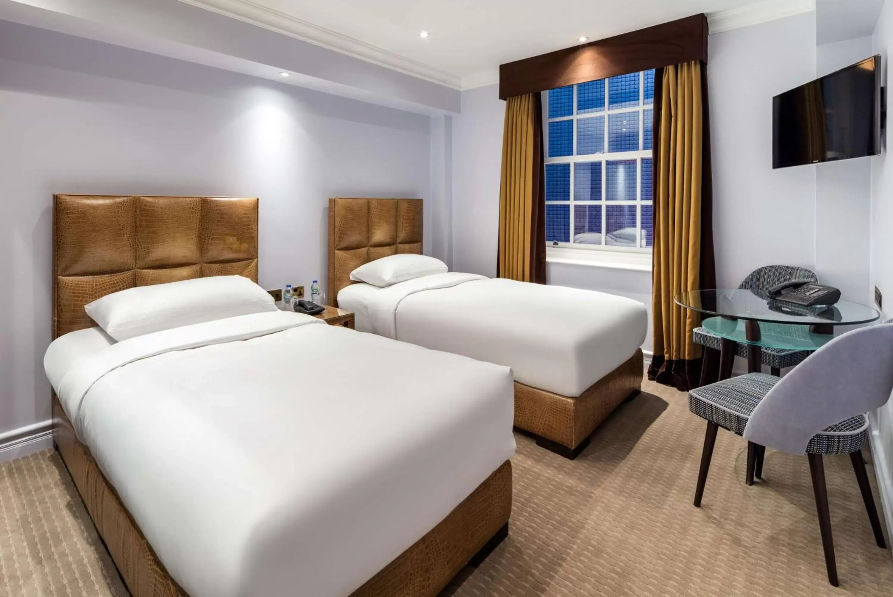 Bedroom, Bed in Radisson Blu Edwardian Bond Street Hotel, London