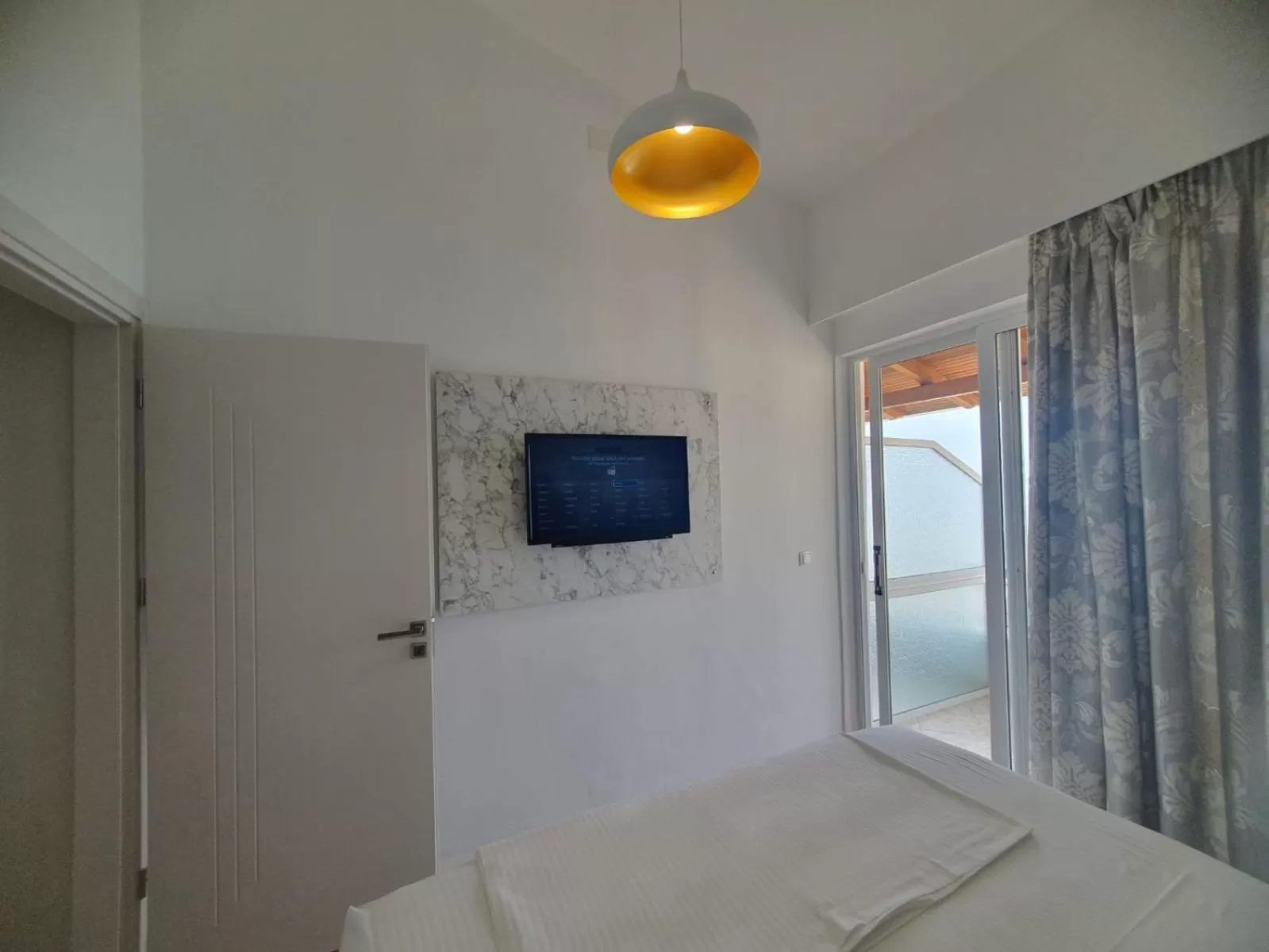 TV and multimedia in Murati Suites Sarandë