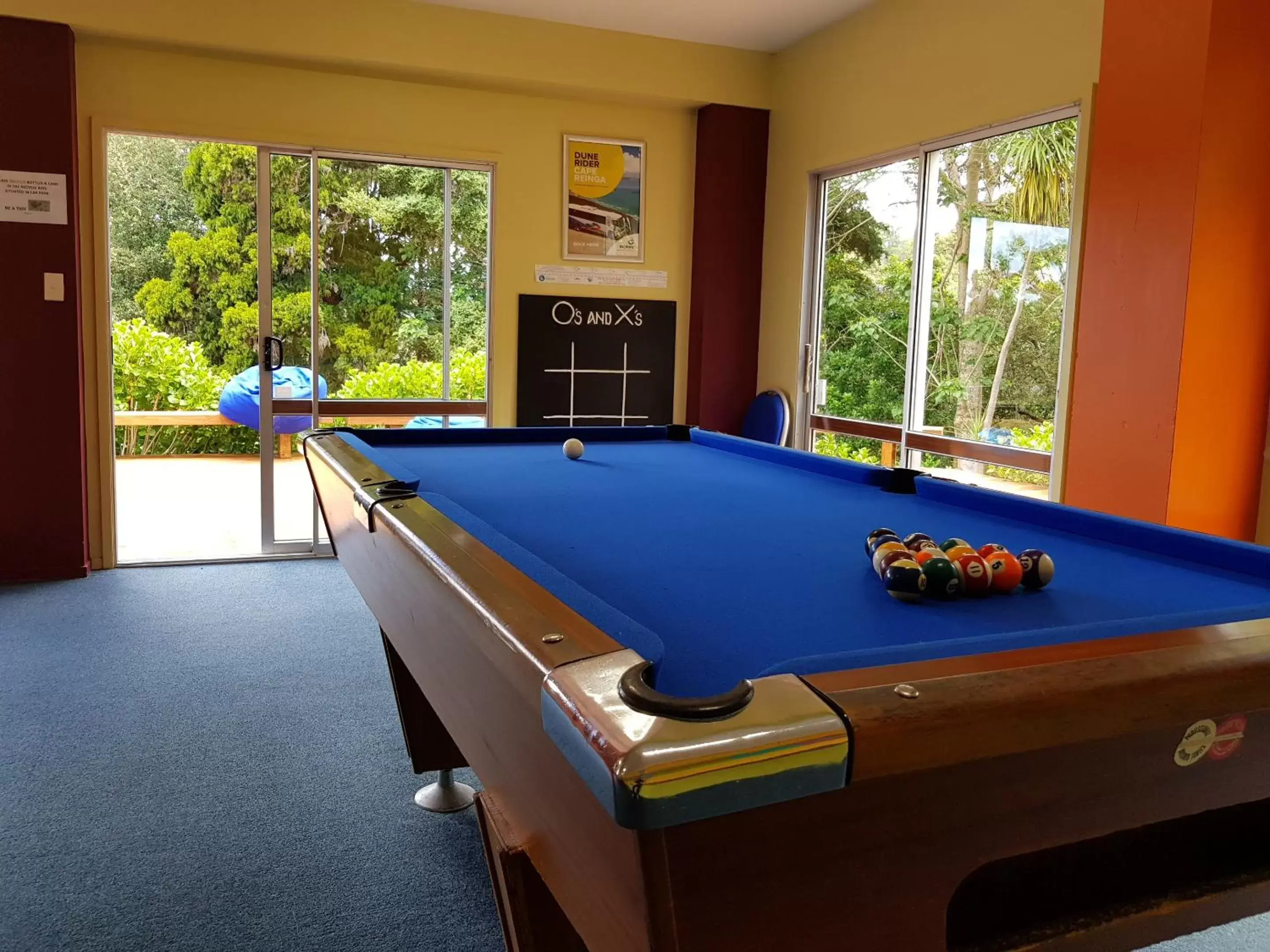Game Room, Billiards in Aloha Seaview Resort Motel