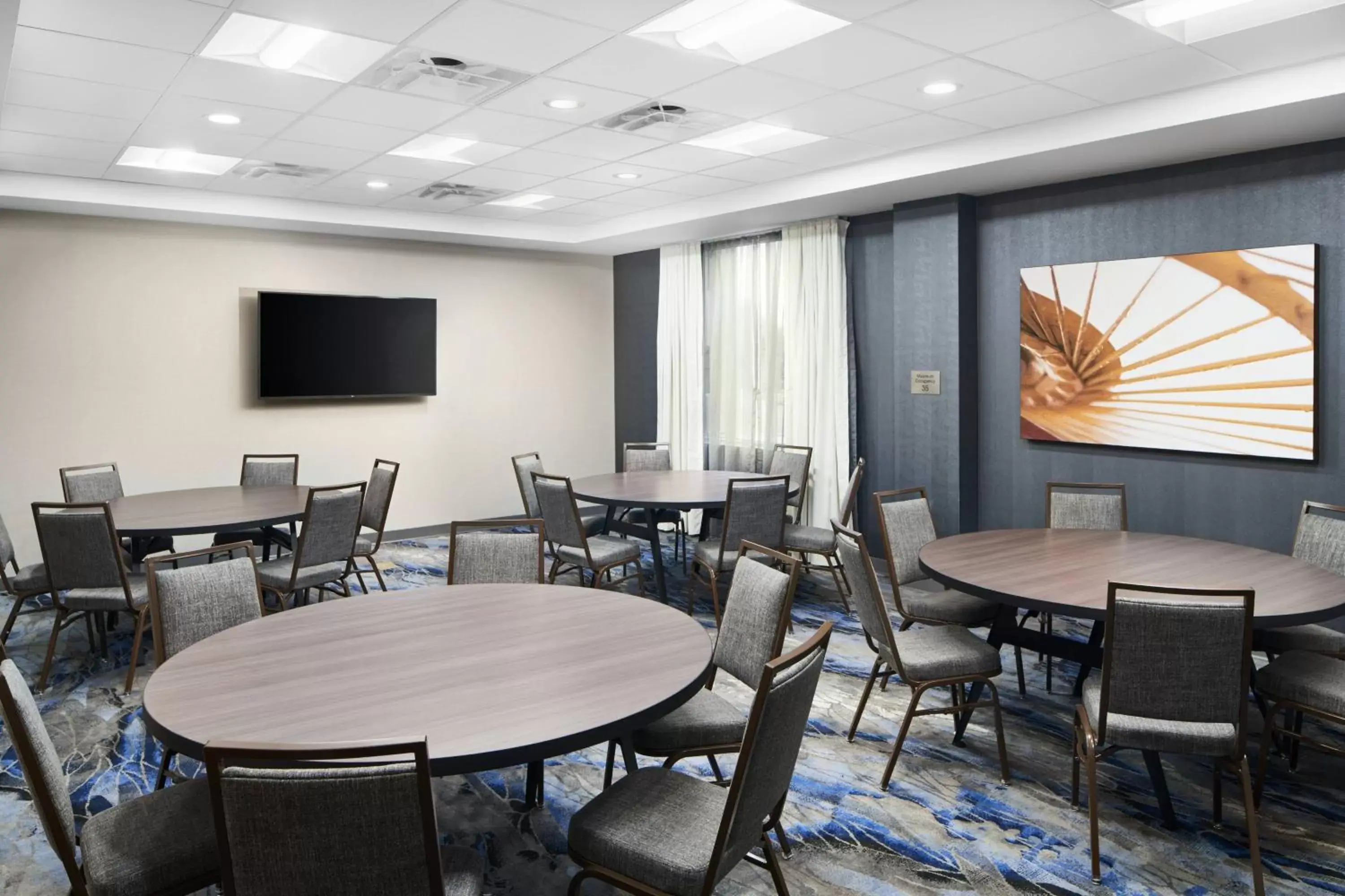 Meeting/conference room, Restaurant/Places to Eat in Fairfield Inn & Suites Tampa Riverview