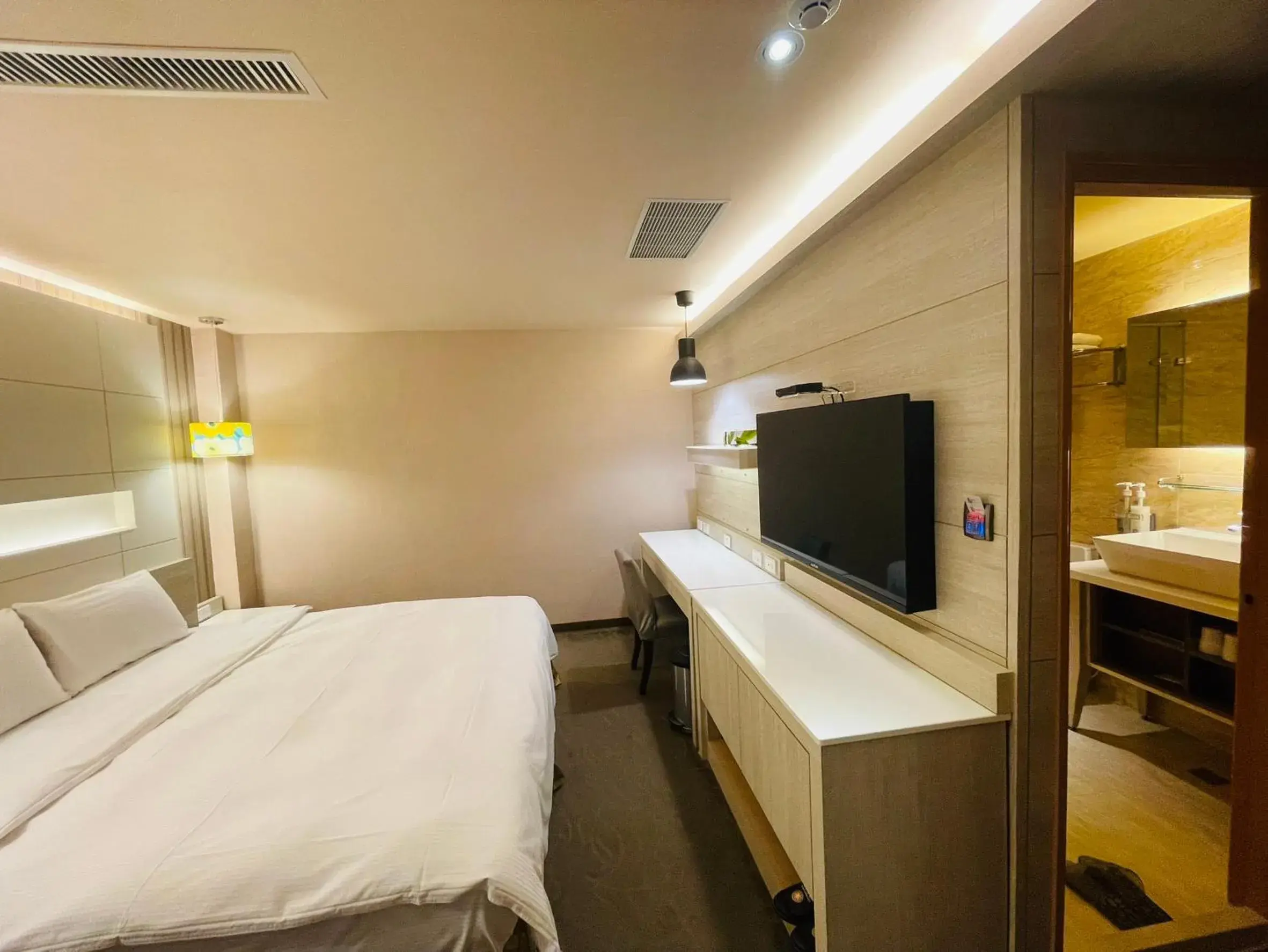 Bed in Kindness Hotel- Zhong Shan Bade