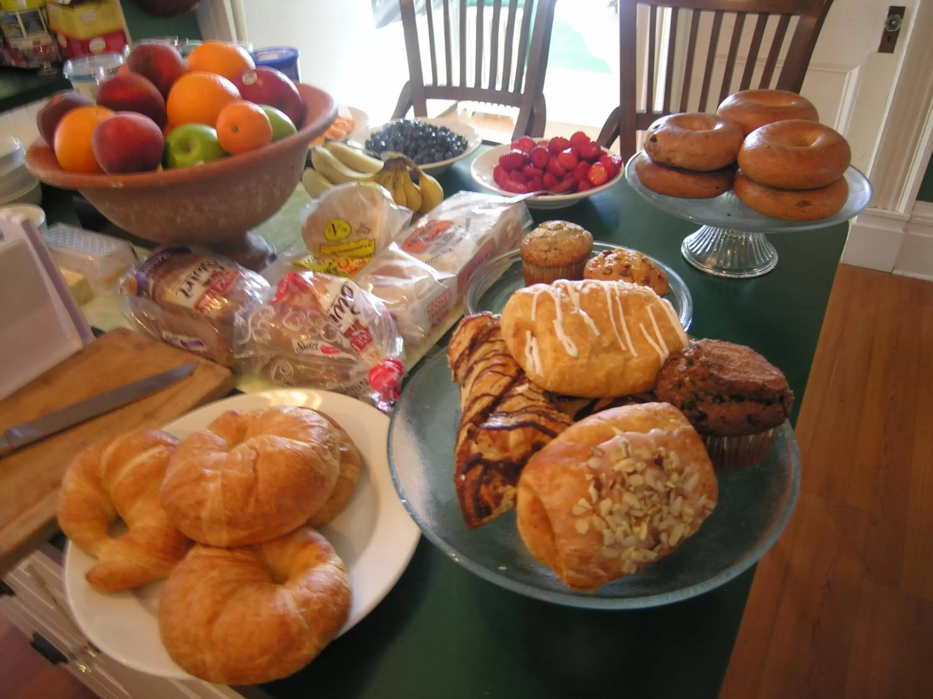 Breakfast in Delano Homestead Bed and Breakfast