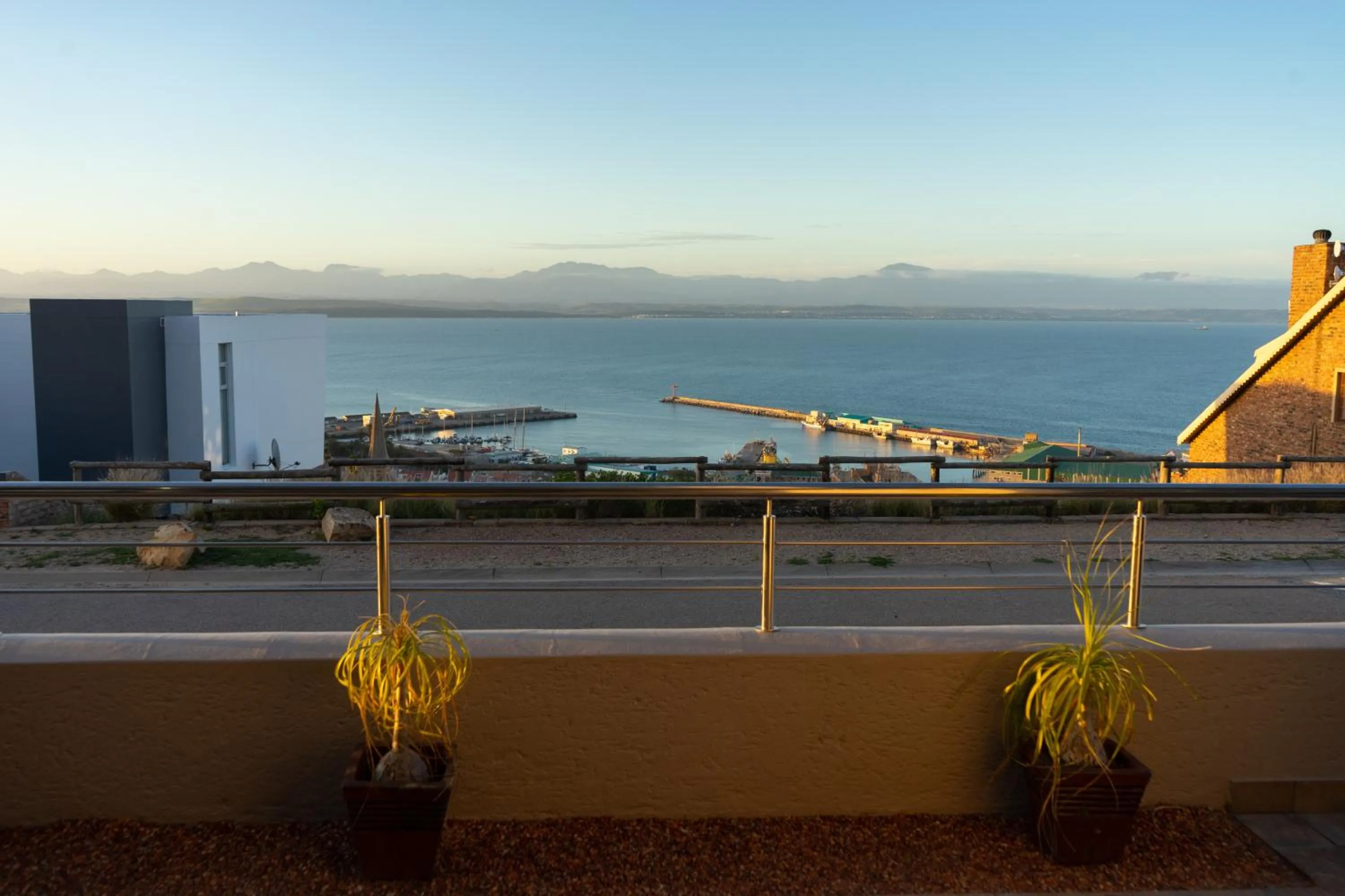 Balcony/Terrace in Bar-t-nique Guest House