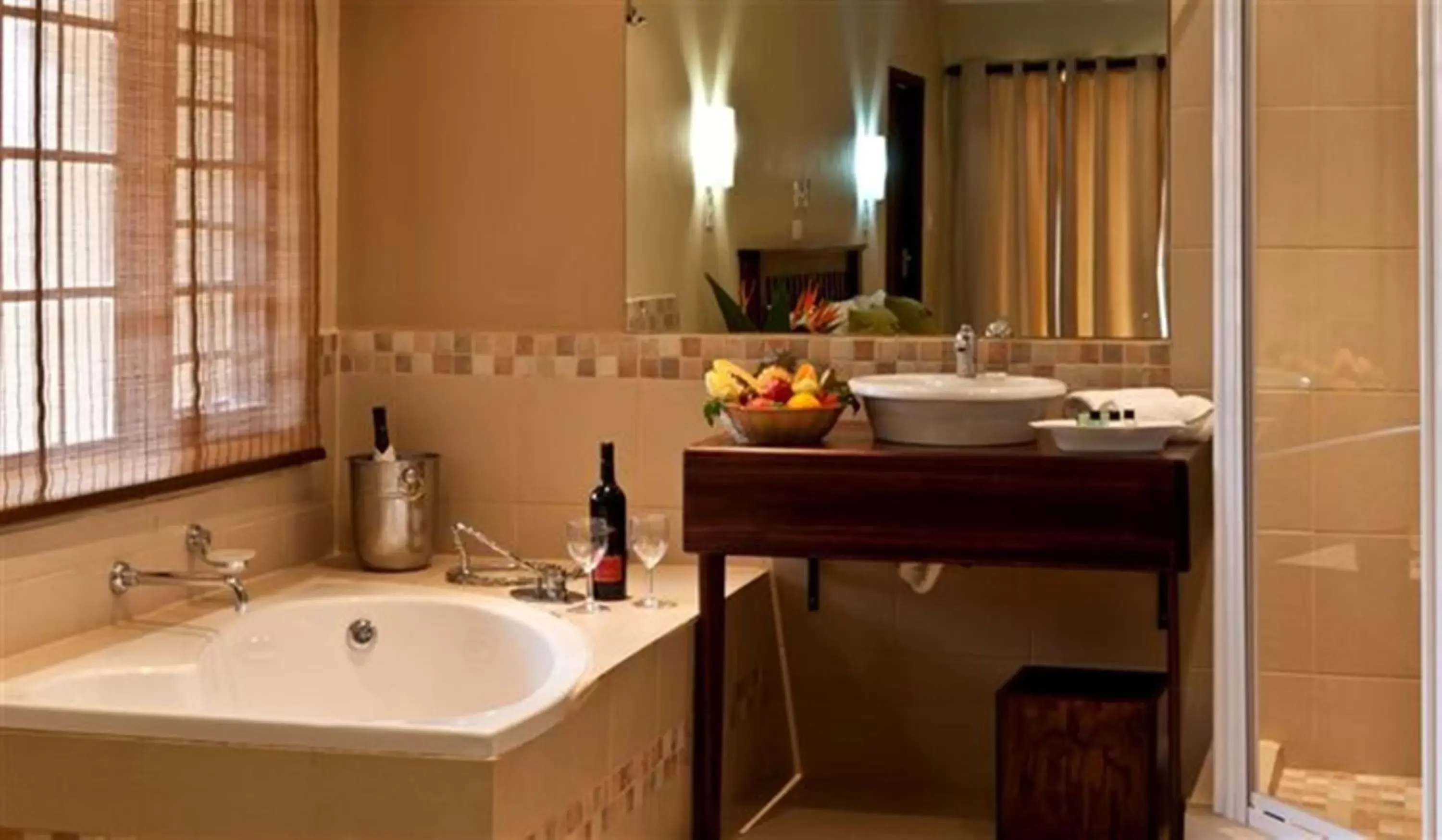 Bathroom in Hotel Numbi & Garden Suites