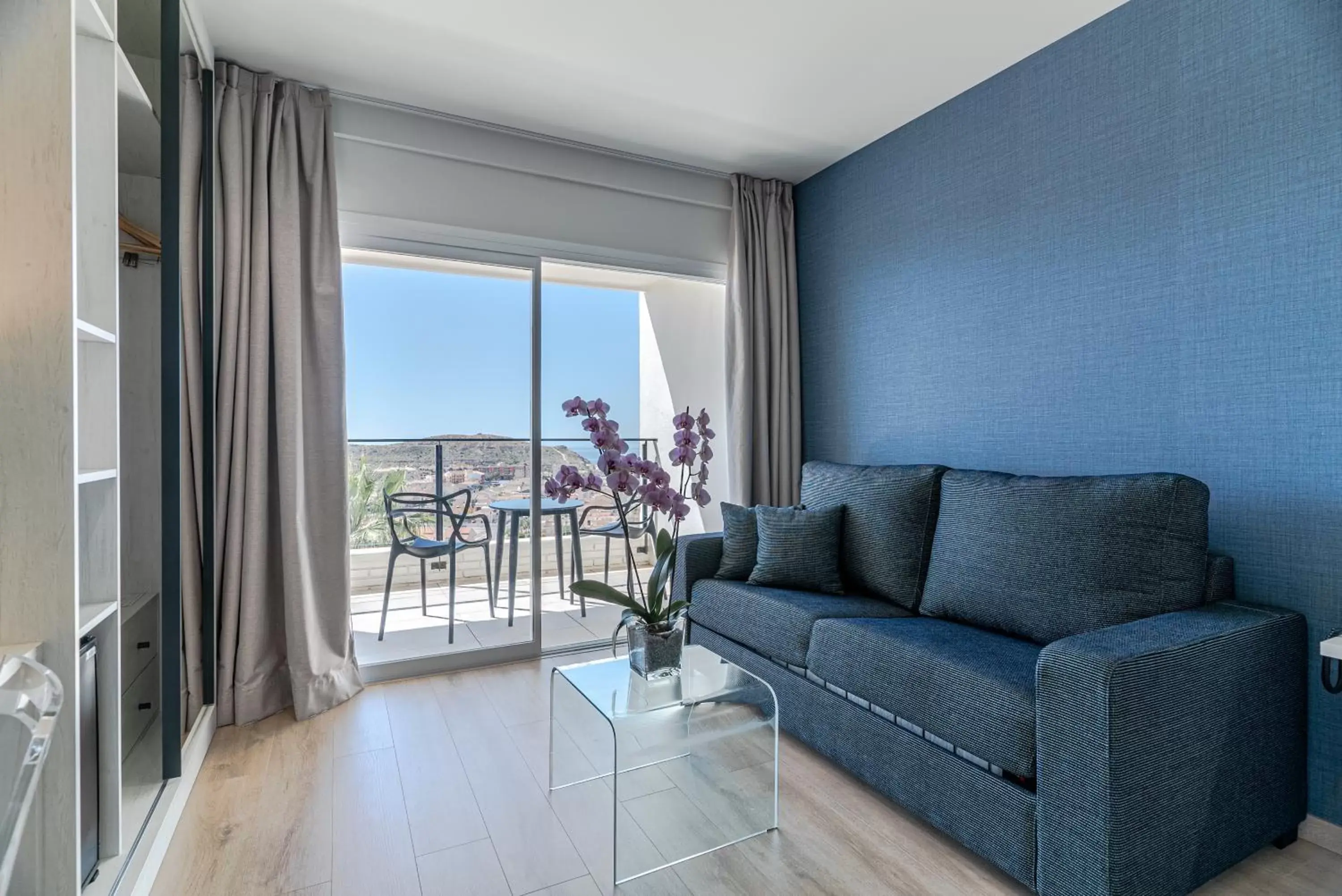 Living room, Seating Area in Ramada Resort by Wyndham Puerto de Mazarron