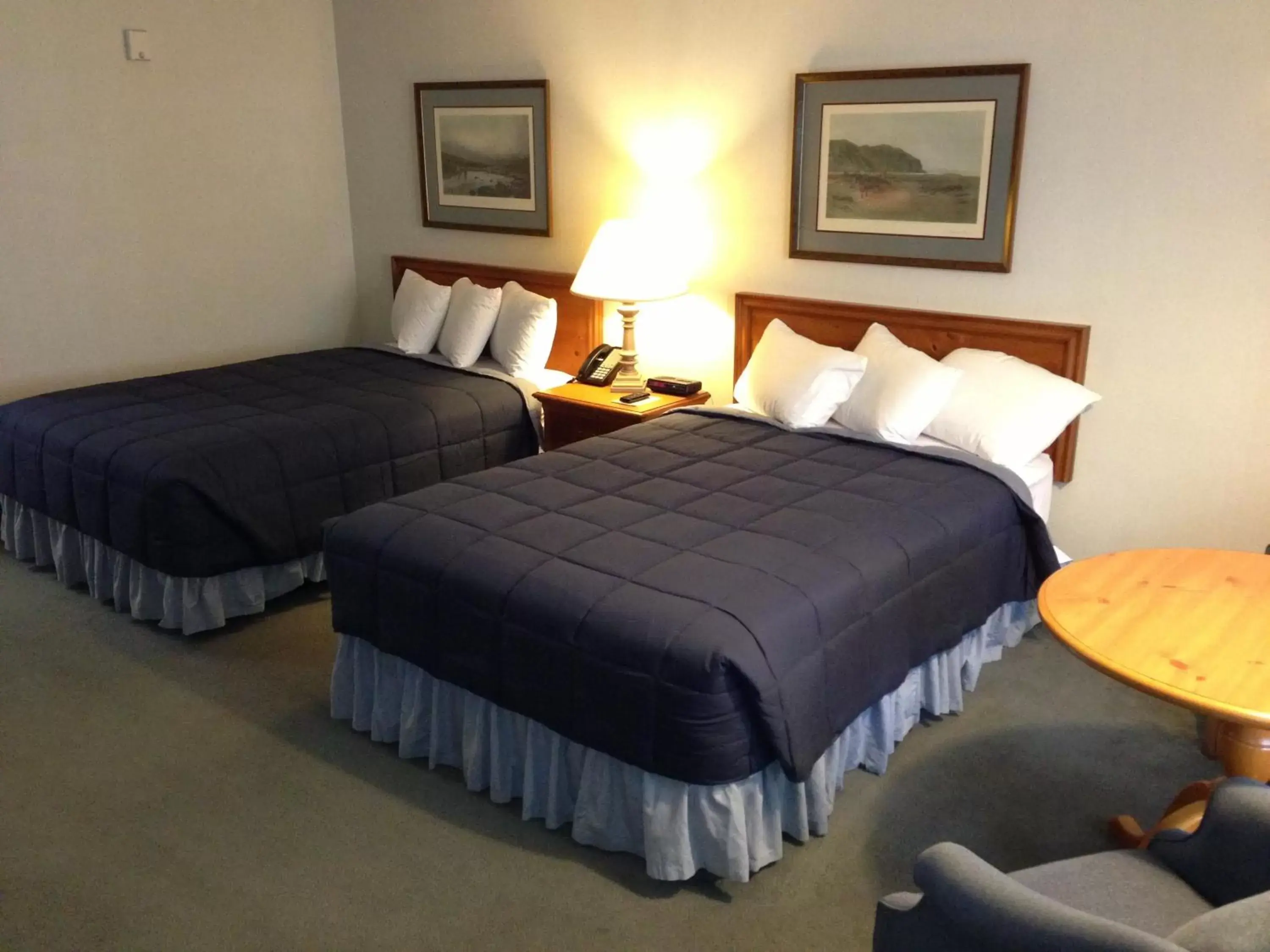 Other, Bed in Fontana Village Inn
