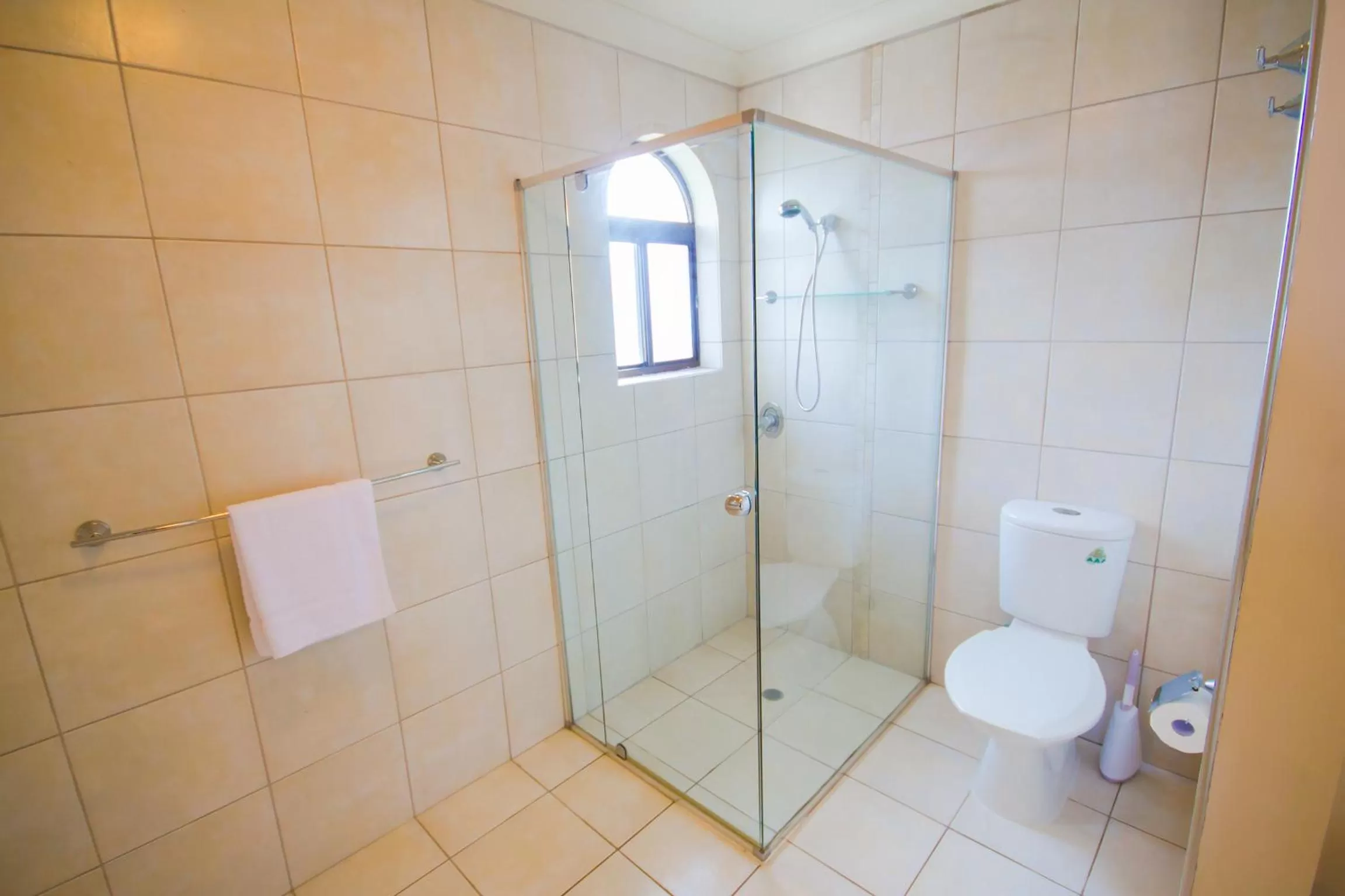 Bathroom in Albatross North Apartments