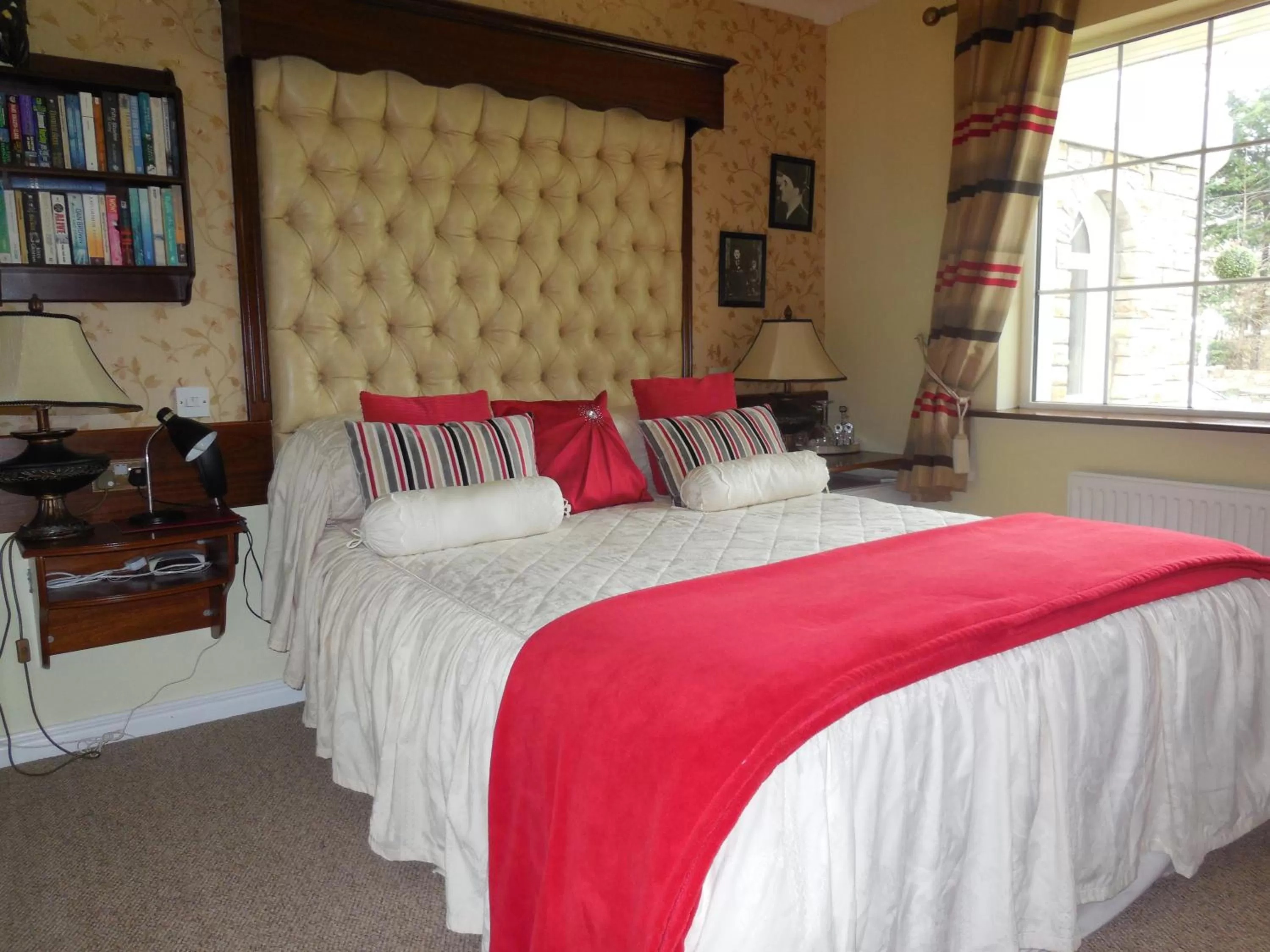 Bed in Crystal Springs B&B