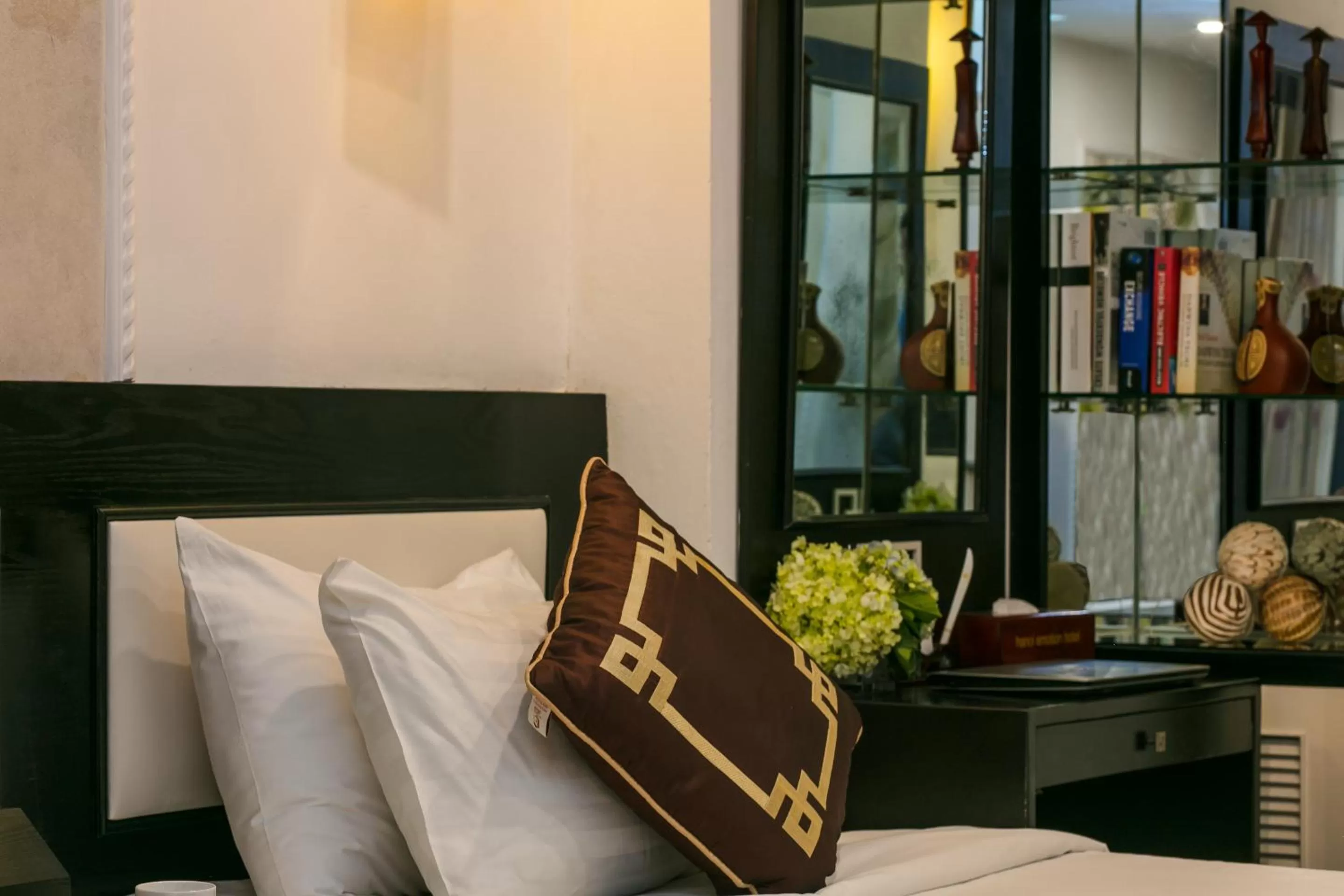 Bed in Hanoi Emotion Hotel