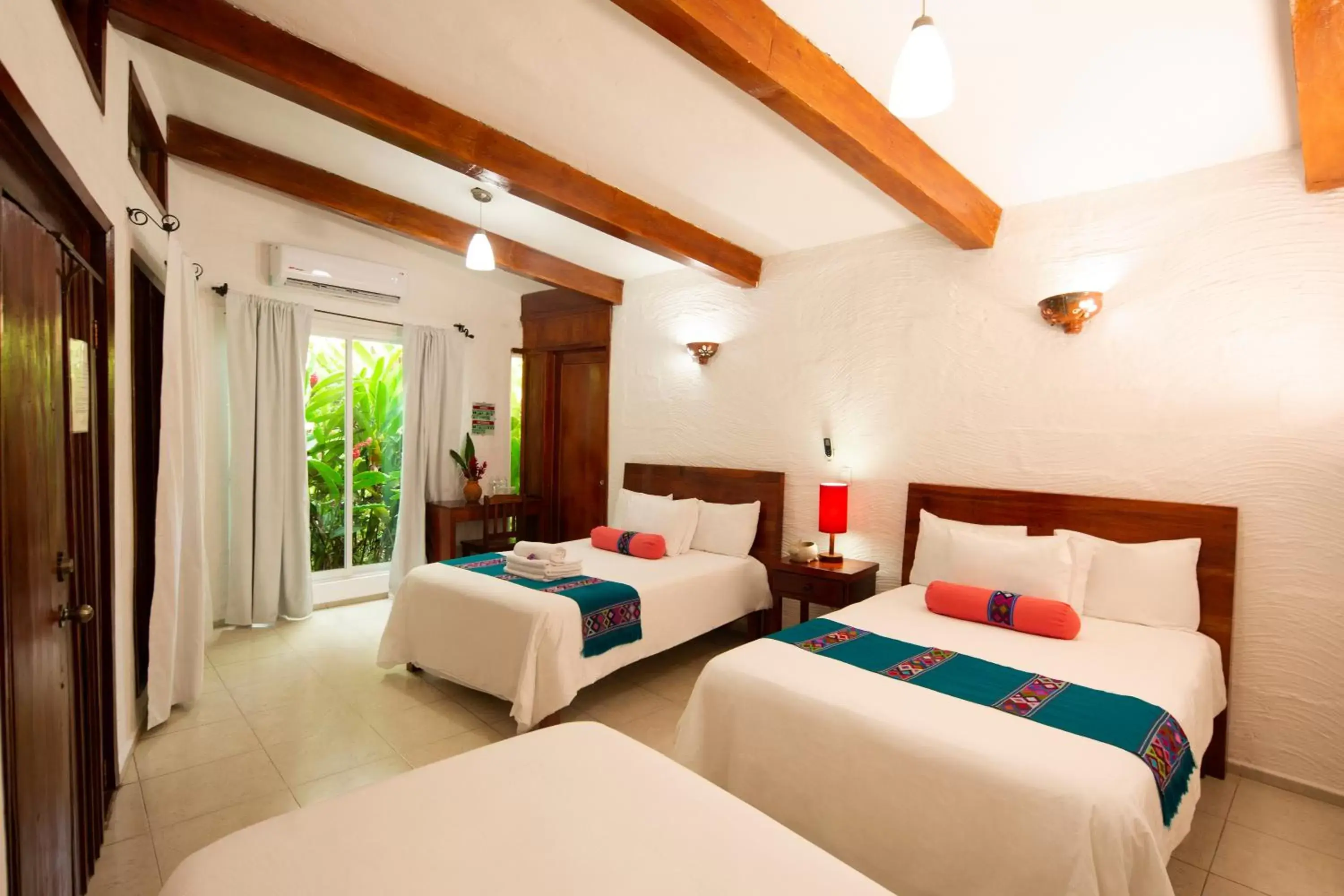 Bed in Hotel La Aldea del Halach Huinic