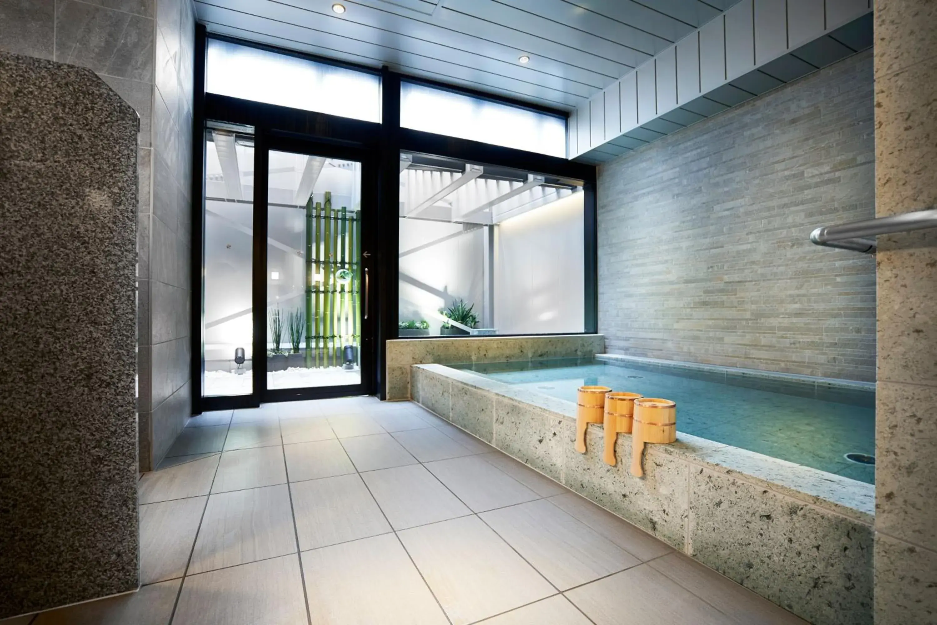 Spa and wellness centre/facilities, Swimming Pool in Courtyard by Marriott Osaka Honmachi