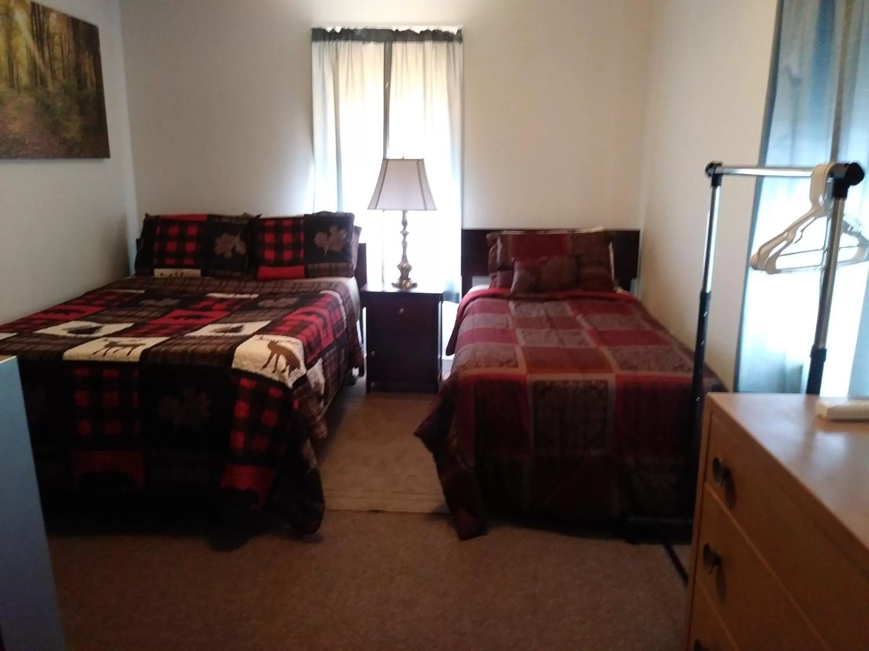 Bedroom, Bed in Rest Stop 6 Inn