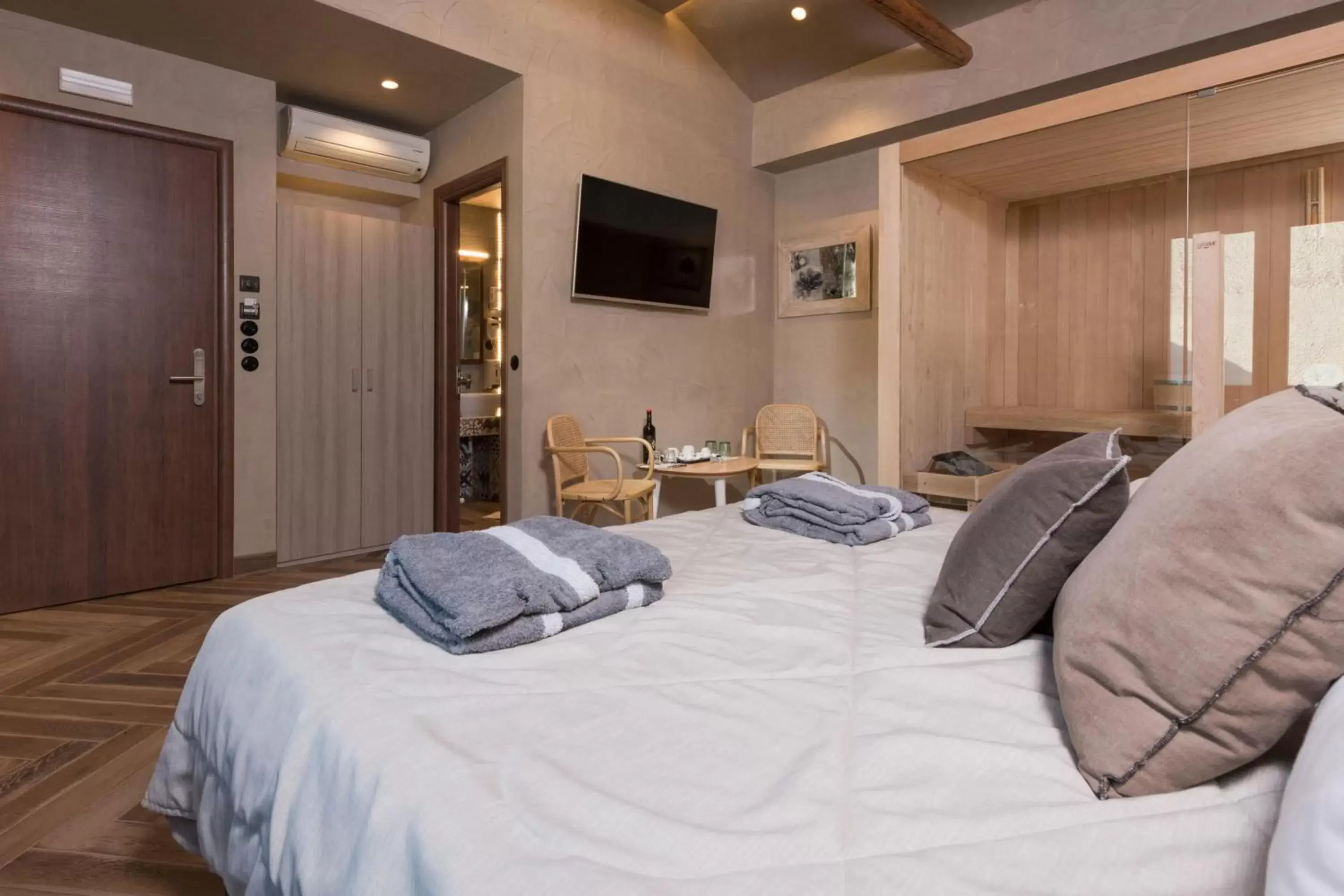 Sauna, Bed in Tsikeli Boutique Hotel Meteora - Adults Friendly