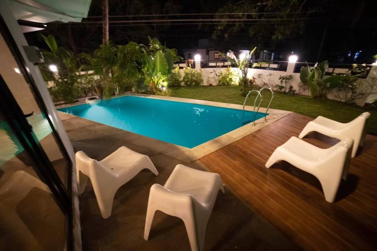 Pool view, Swimming Pool in HALF Hotel, Calangute