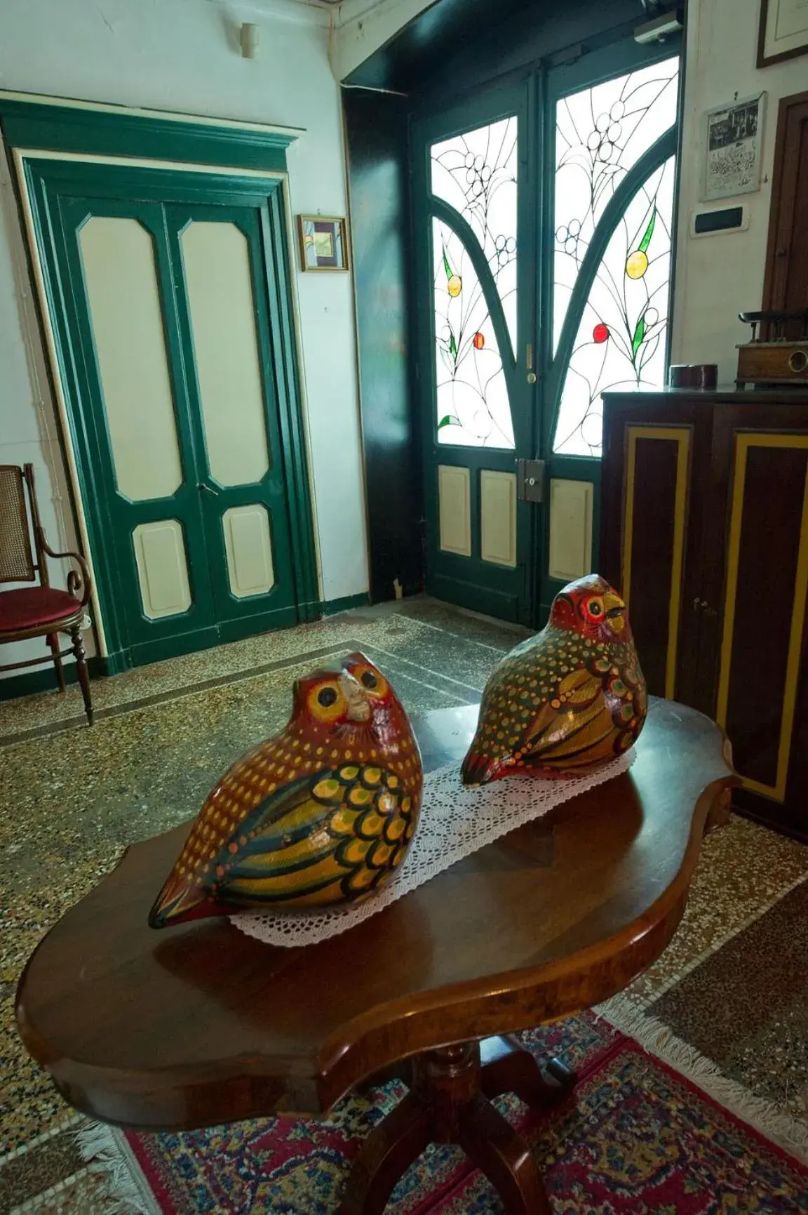 Decorative detail in Albergo Cavallino