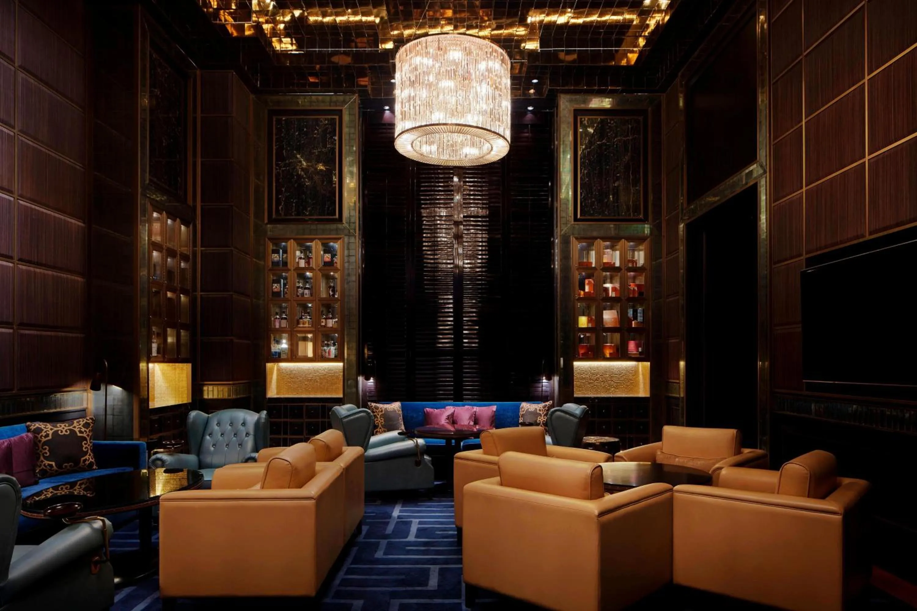 Lounge or bar in The St. Regis Kuala Lumpur