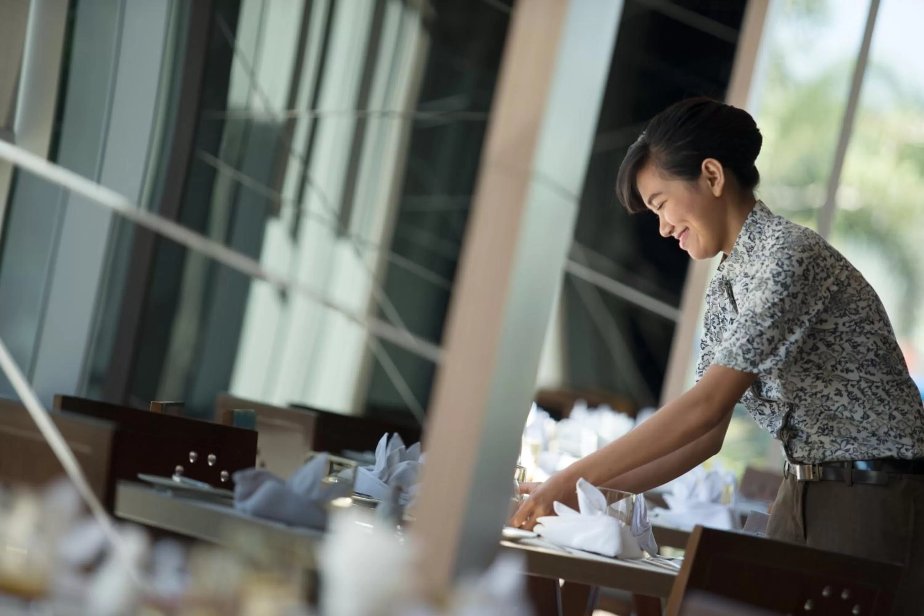 Dining area in Novotel Makassar Grand Shayla