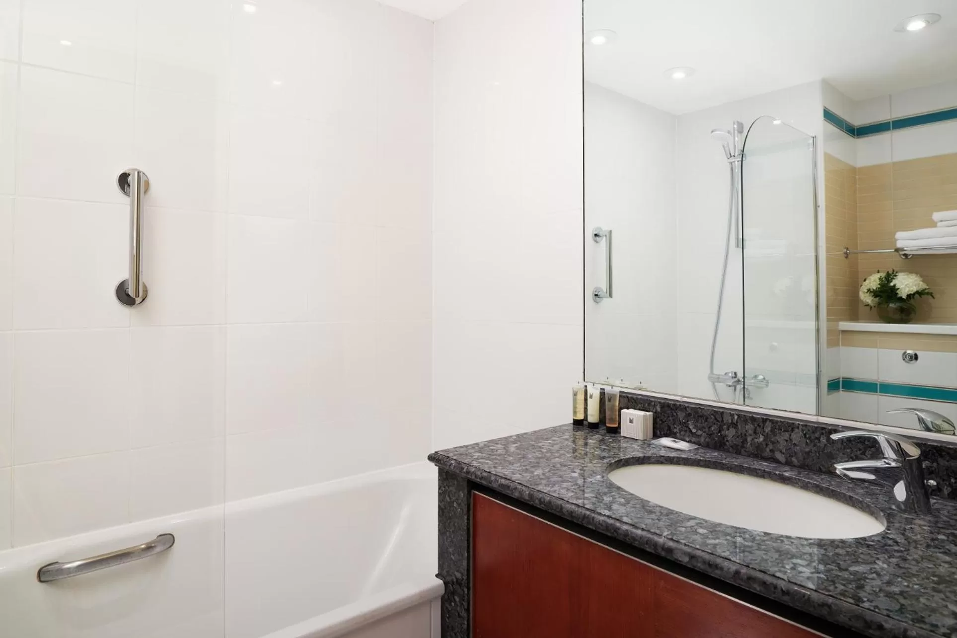 Bathroom in Millennium Hotel and Conference Centre Gloucester London