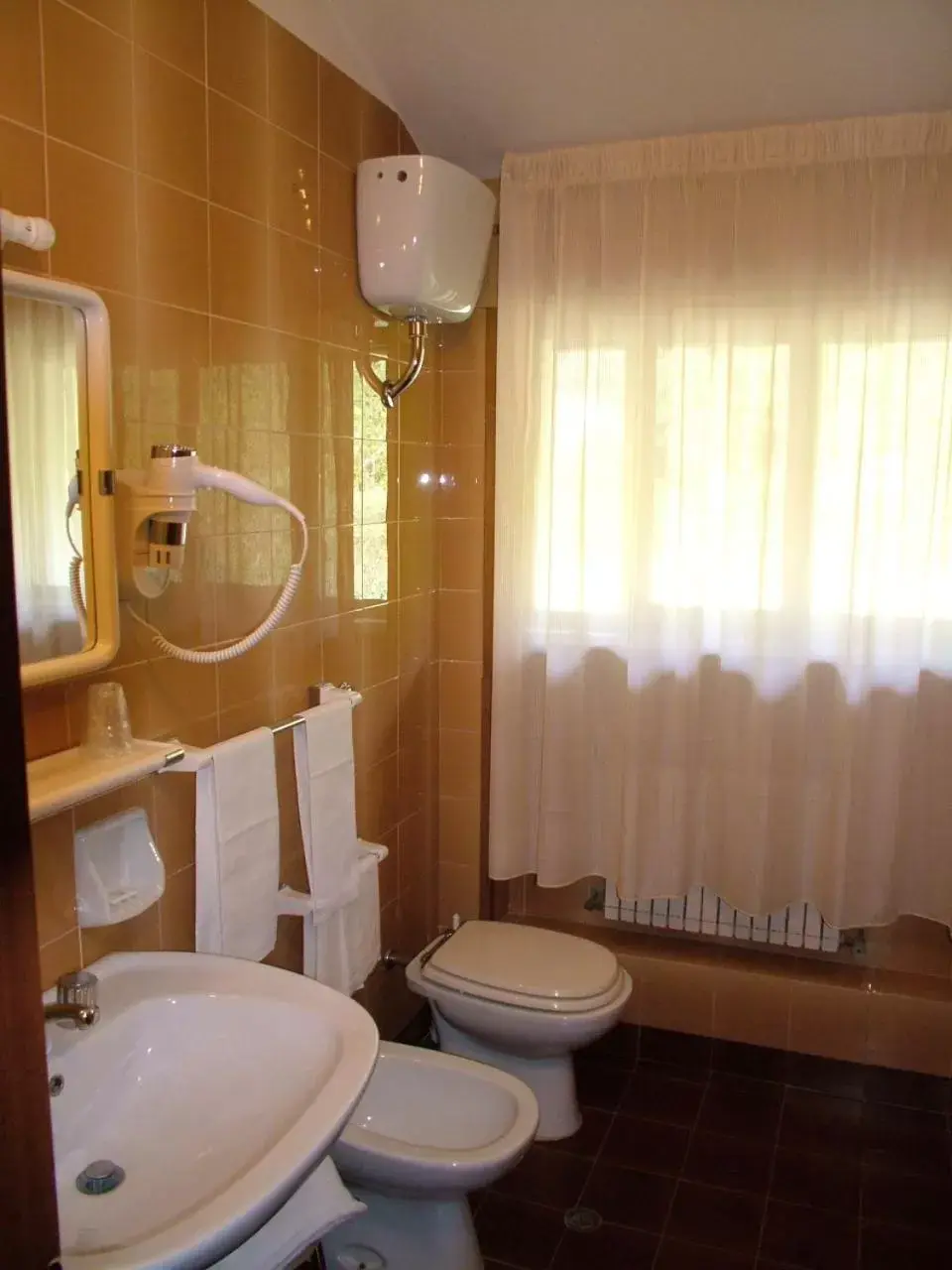 Bathroom in LH Hotel Del Lago Scanno