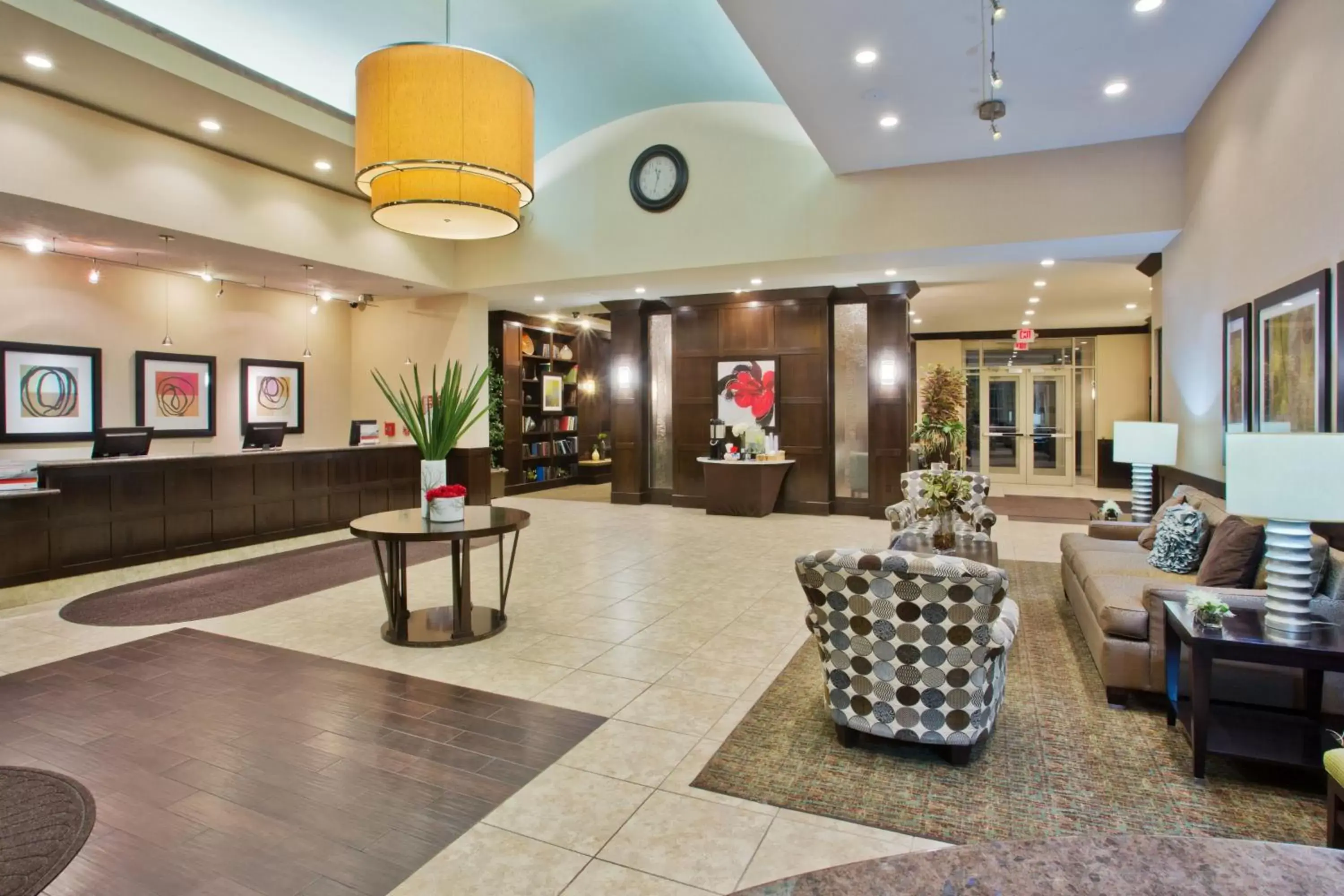 Property building, Lobby/Reception in Crowne Plaza Anchorage-Midtown, an IHG Hotel