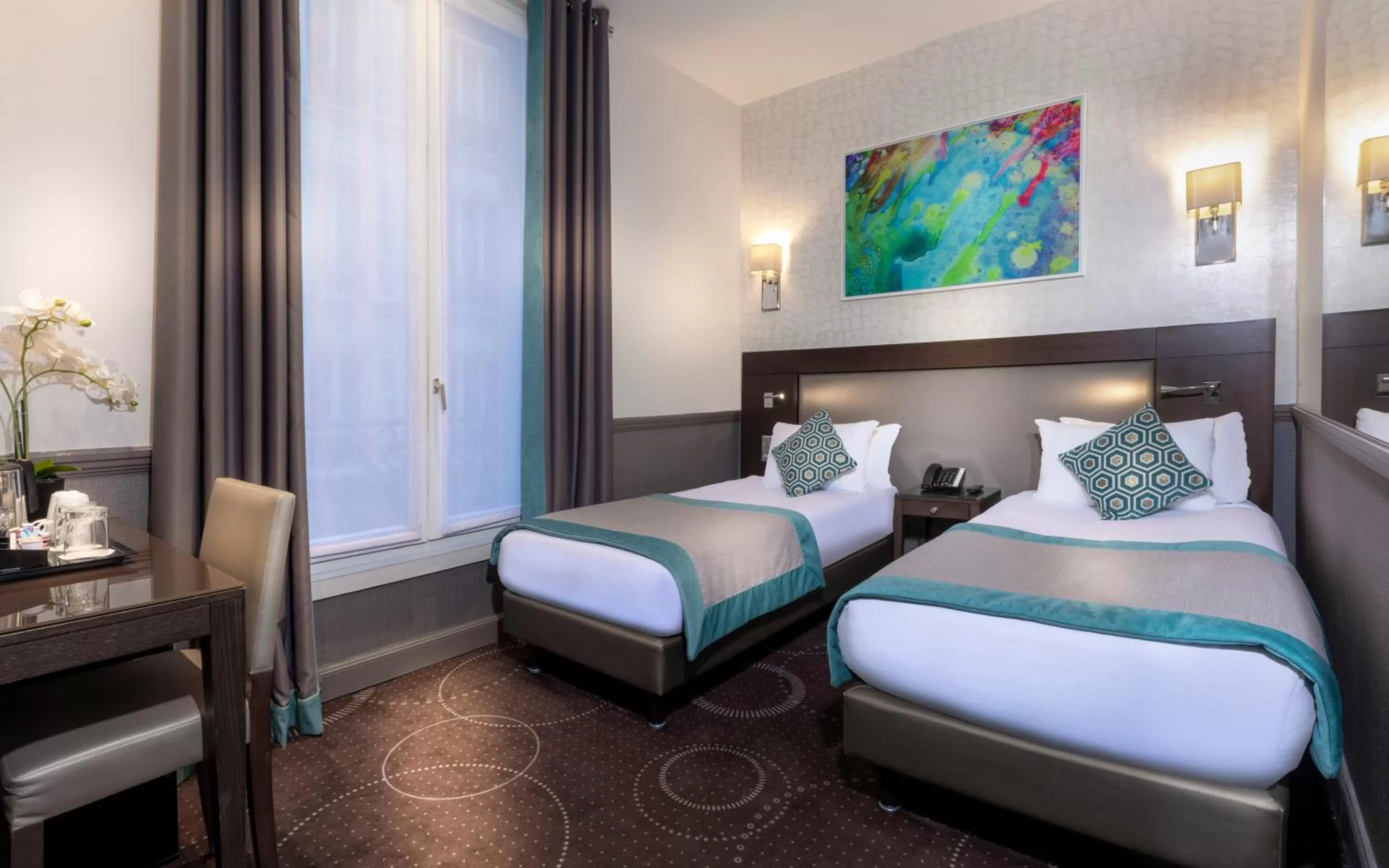 Bed in Elysées Ceramic