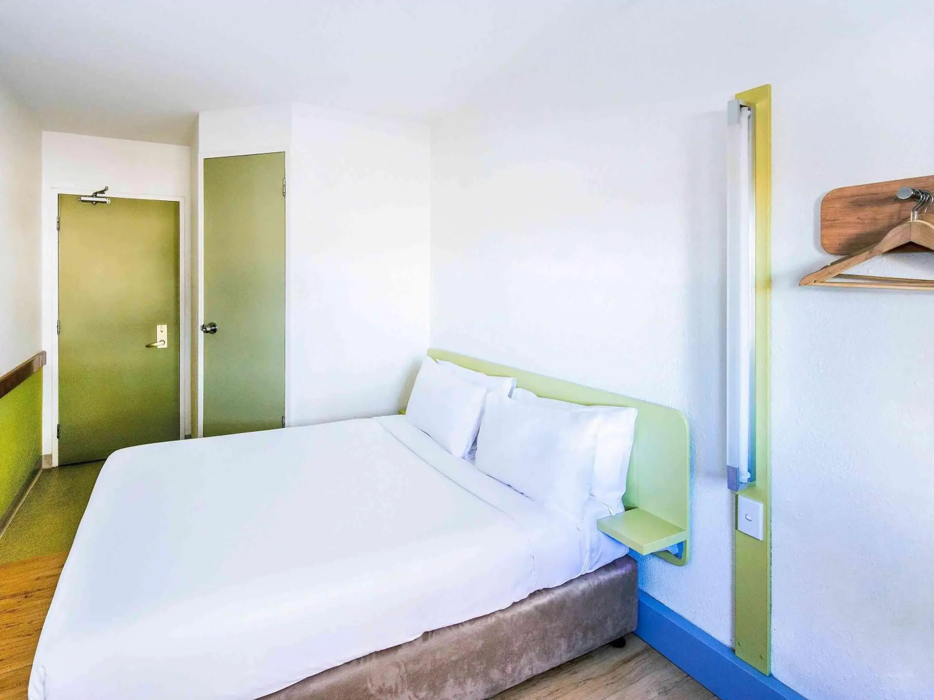 Photo of the whole room, Bed in ibis Budget - Campbelltown Photo of the whole room, Bed in ibis Budget - Campbelltown