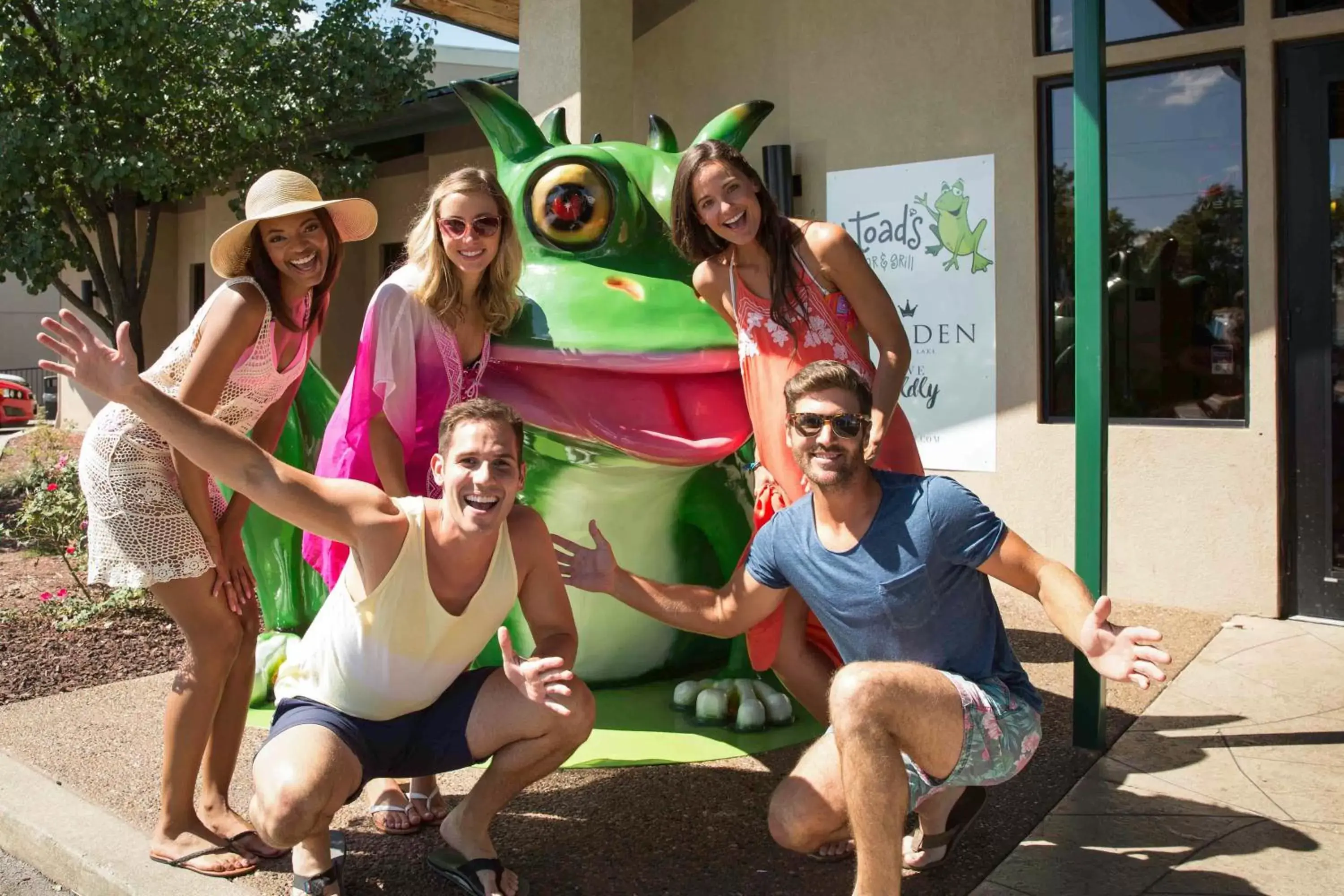 Restaurant/places to eat in Camden on the Lake Resort Restaurant/places to eat in Camden on the Lake Resort