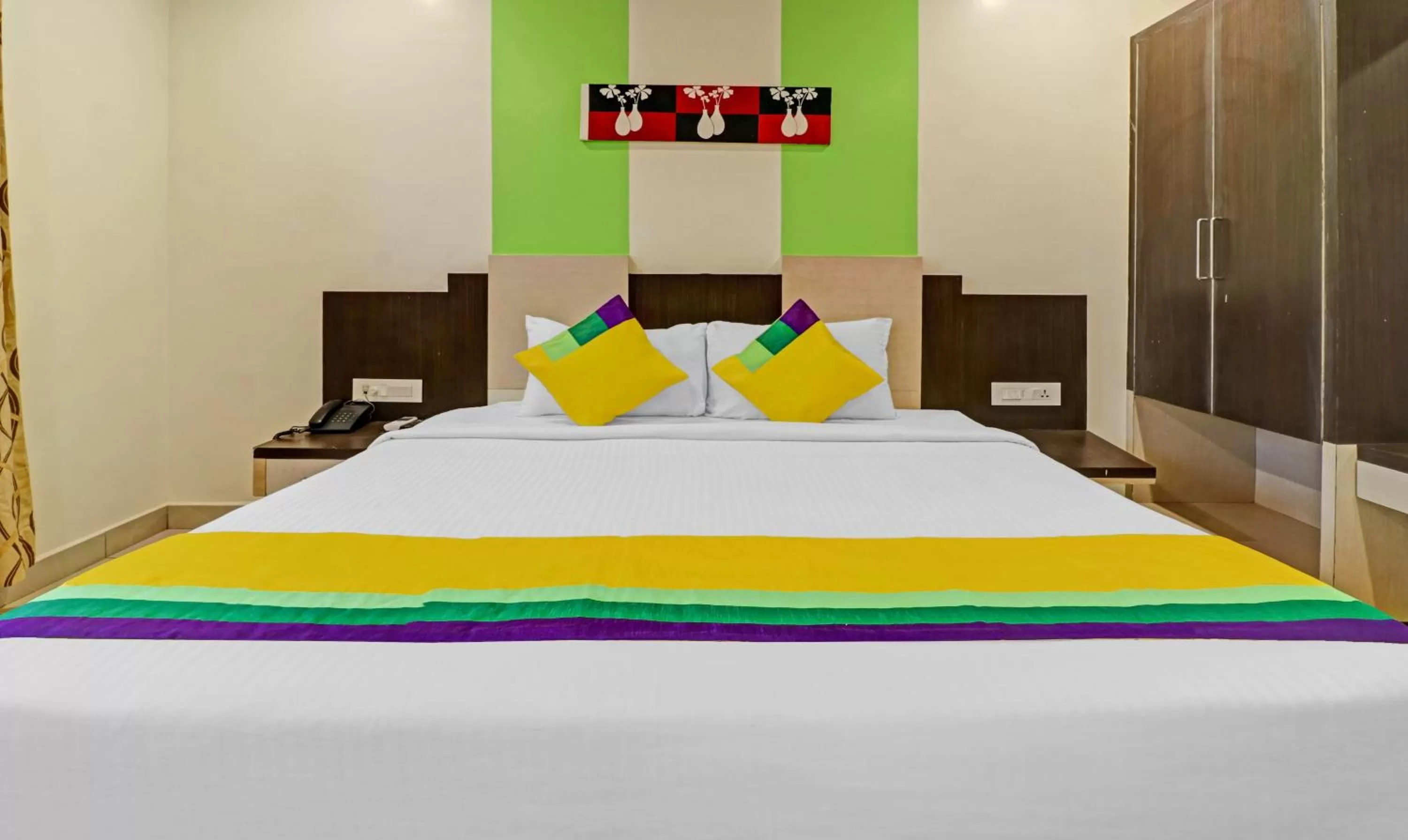 Bed in Itsy By Treebo - G Square