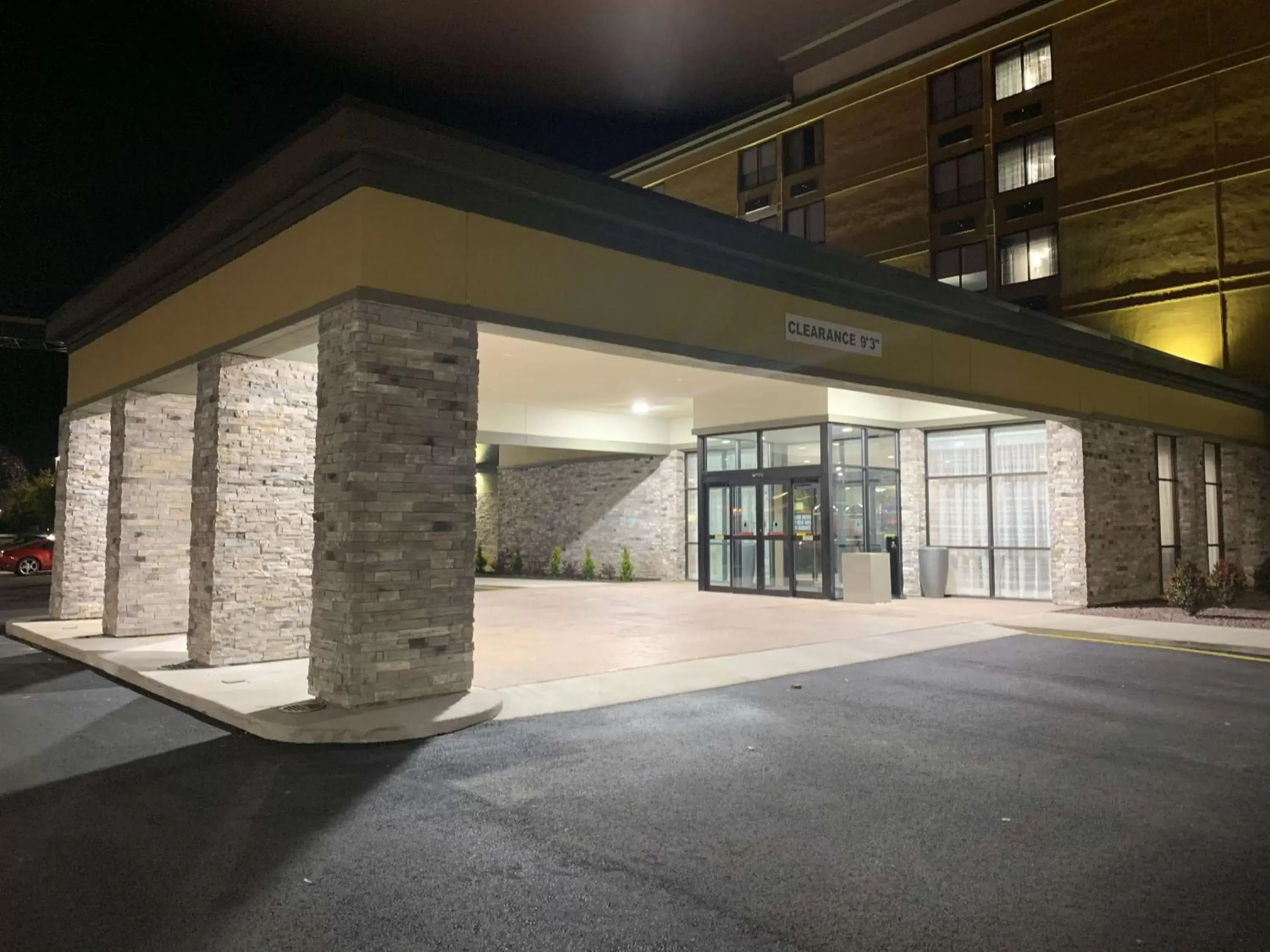 Property building in Best Western Plus Clarks Summit Scranton Hotel